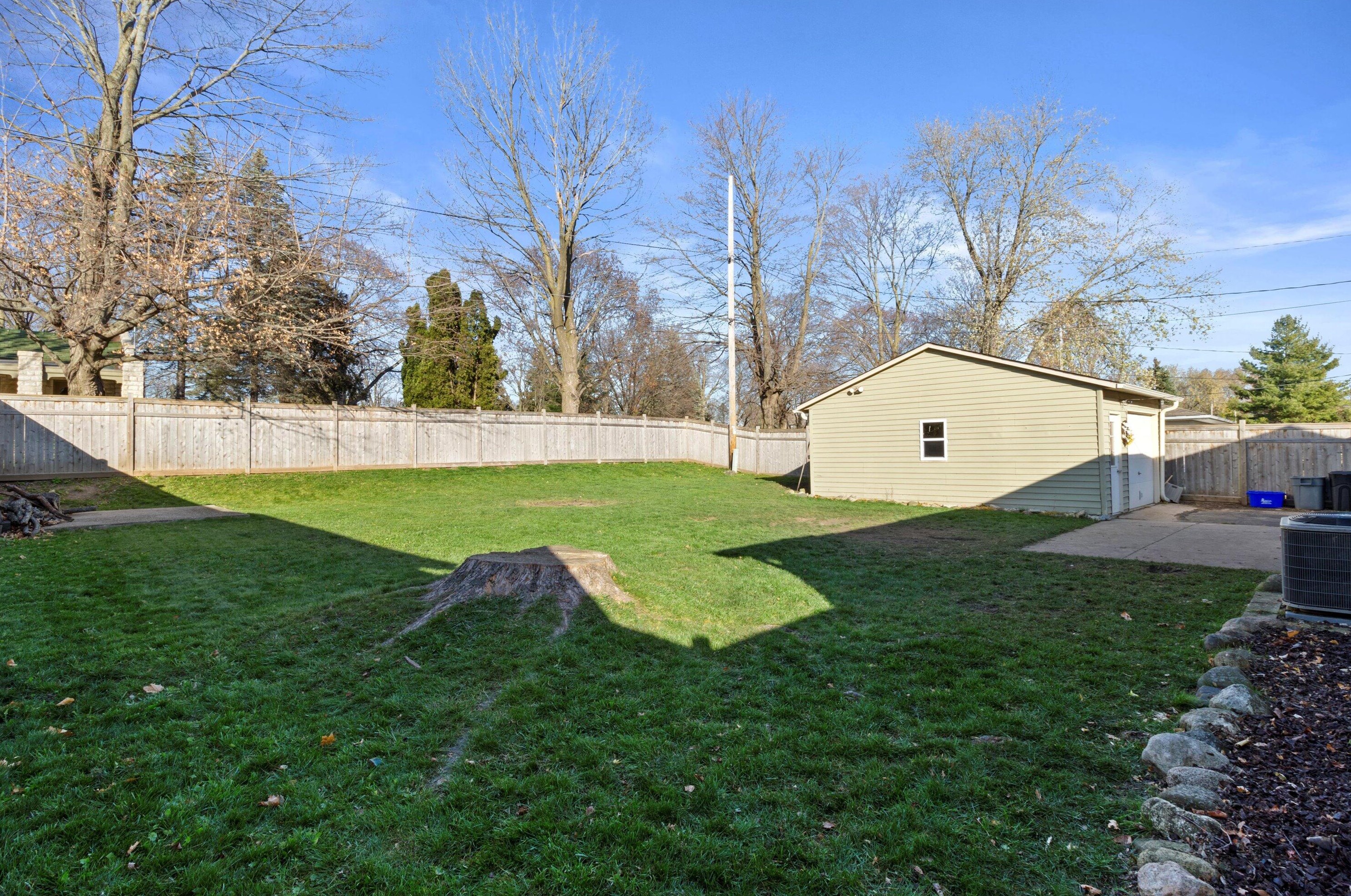 716 Chicory Rd, Lyons WI  53105-1616 exterior