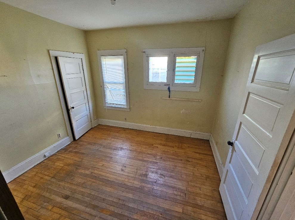 3238 36, Milwaukee WI 53215-4132 exterior