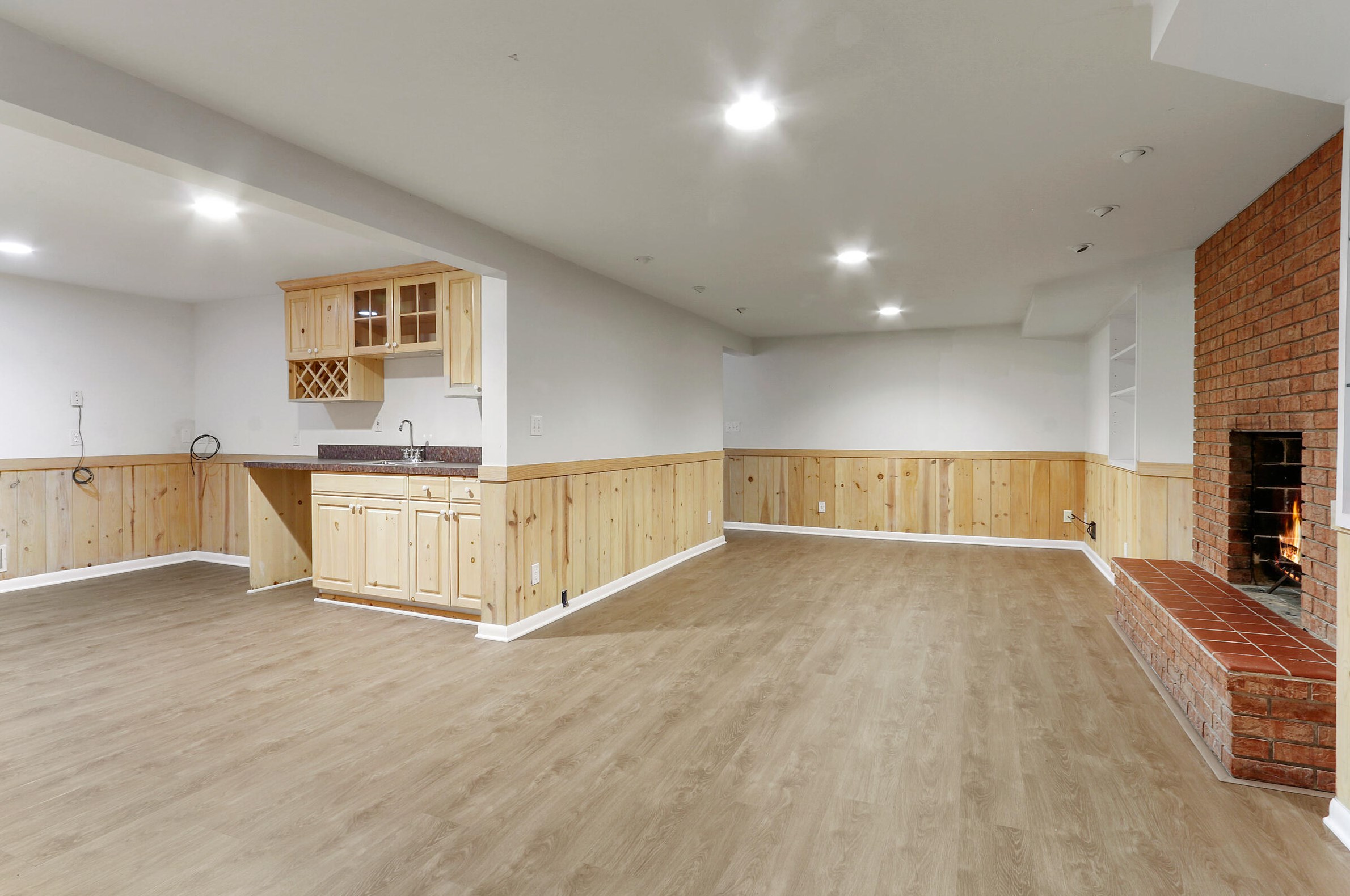 635 Upper Brookwood Dr, Fontana WI  53125-1807 exterior