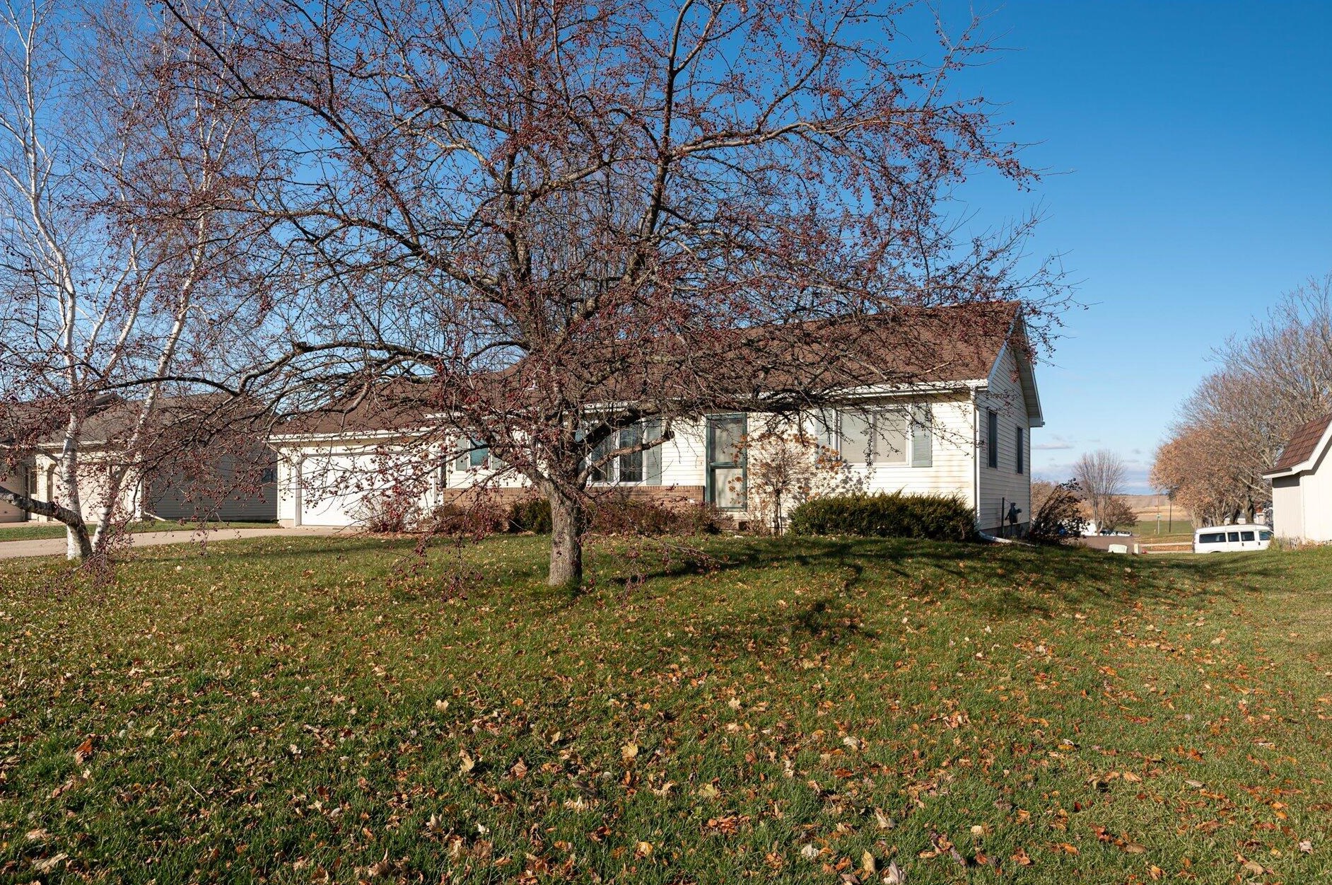 908 Conner St, Viroqua WI  54665-1078 exterior