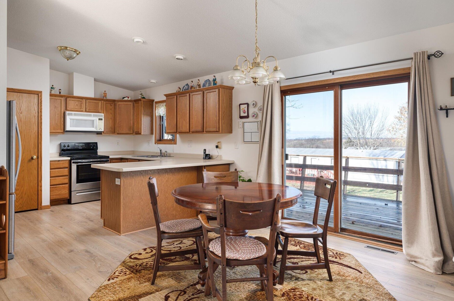 908 Conner St, Viroqua WI  54665-1078 exterior