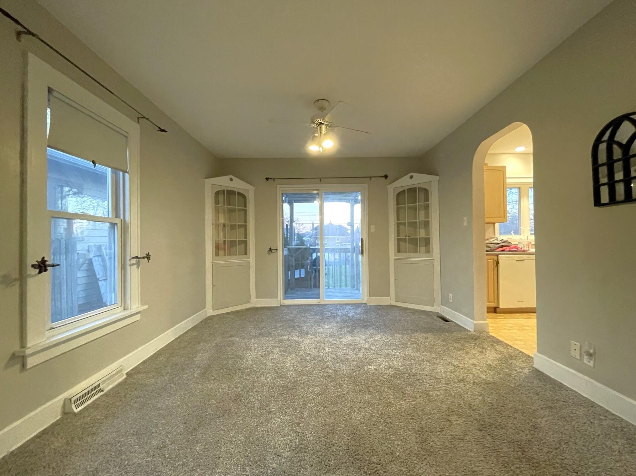 1329 Monroe Ave, Racine WI  53405-2838 exterior