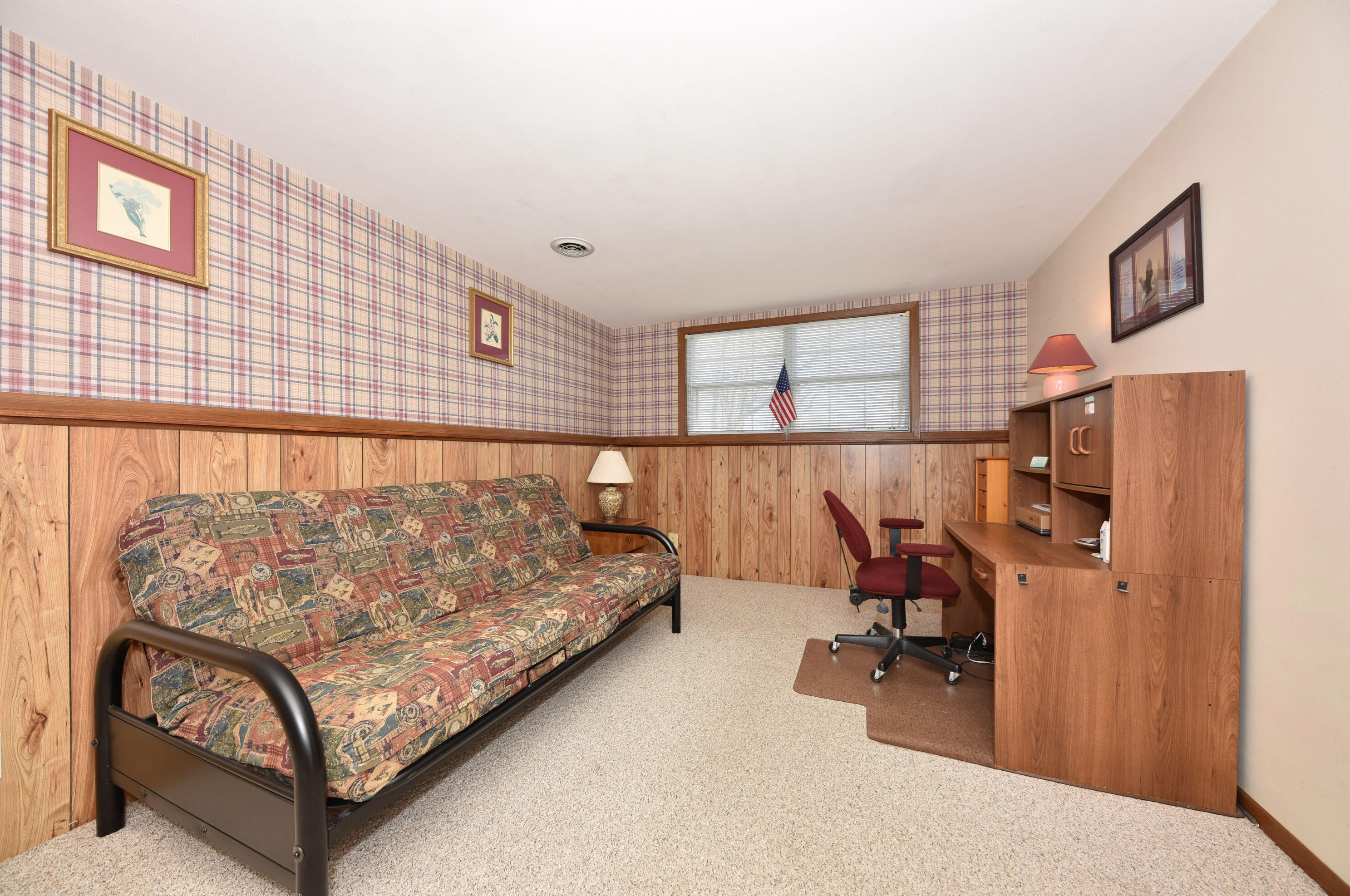 8907 70, Milwaukee WI 53223-2114 exterior