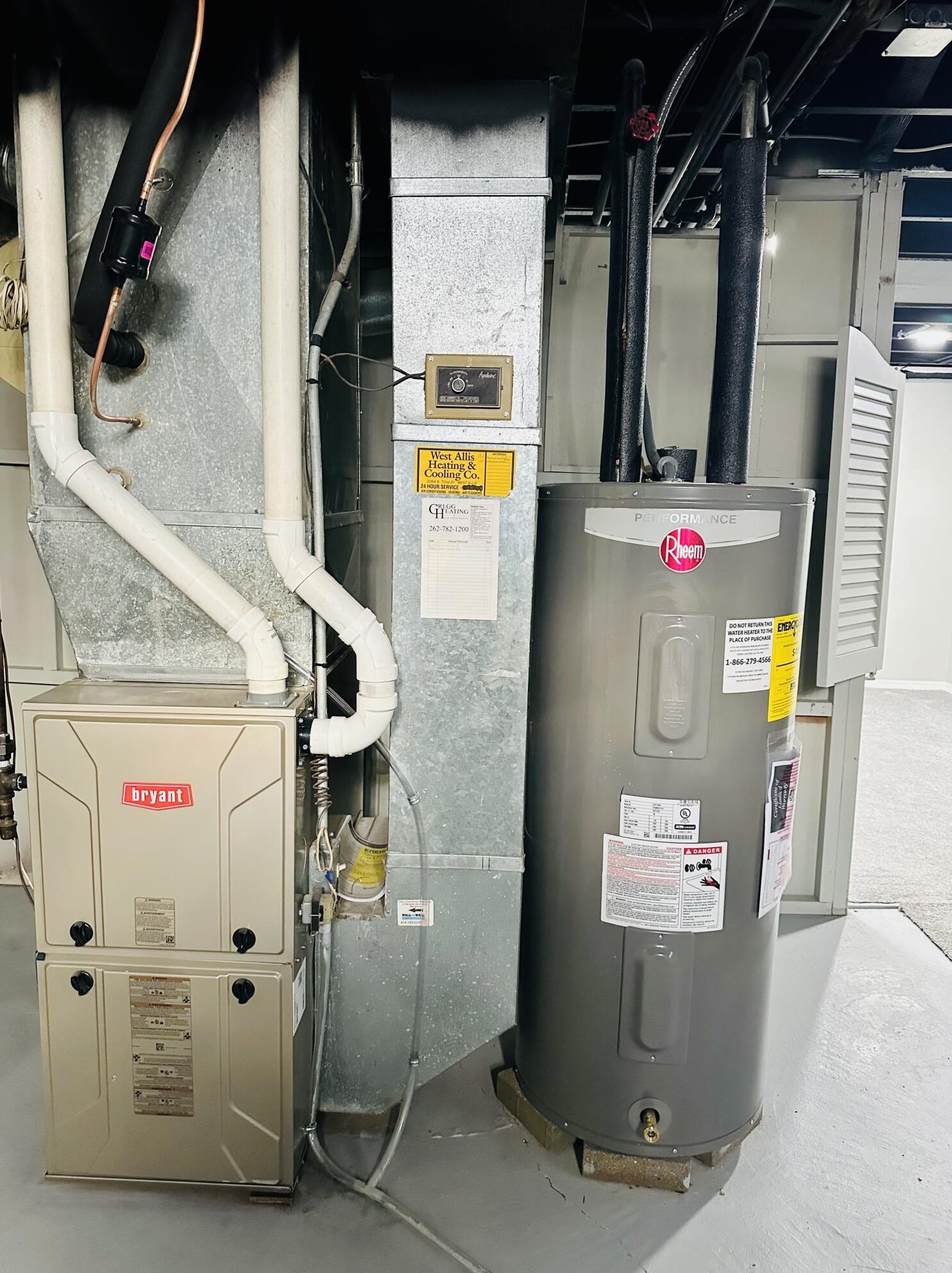 2239 81, Milwaukee WI 53220-1020 exterior