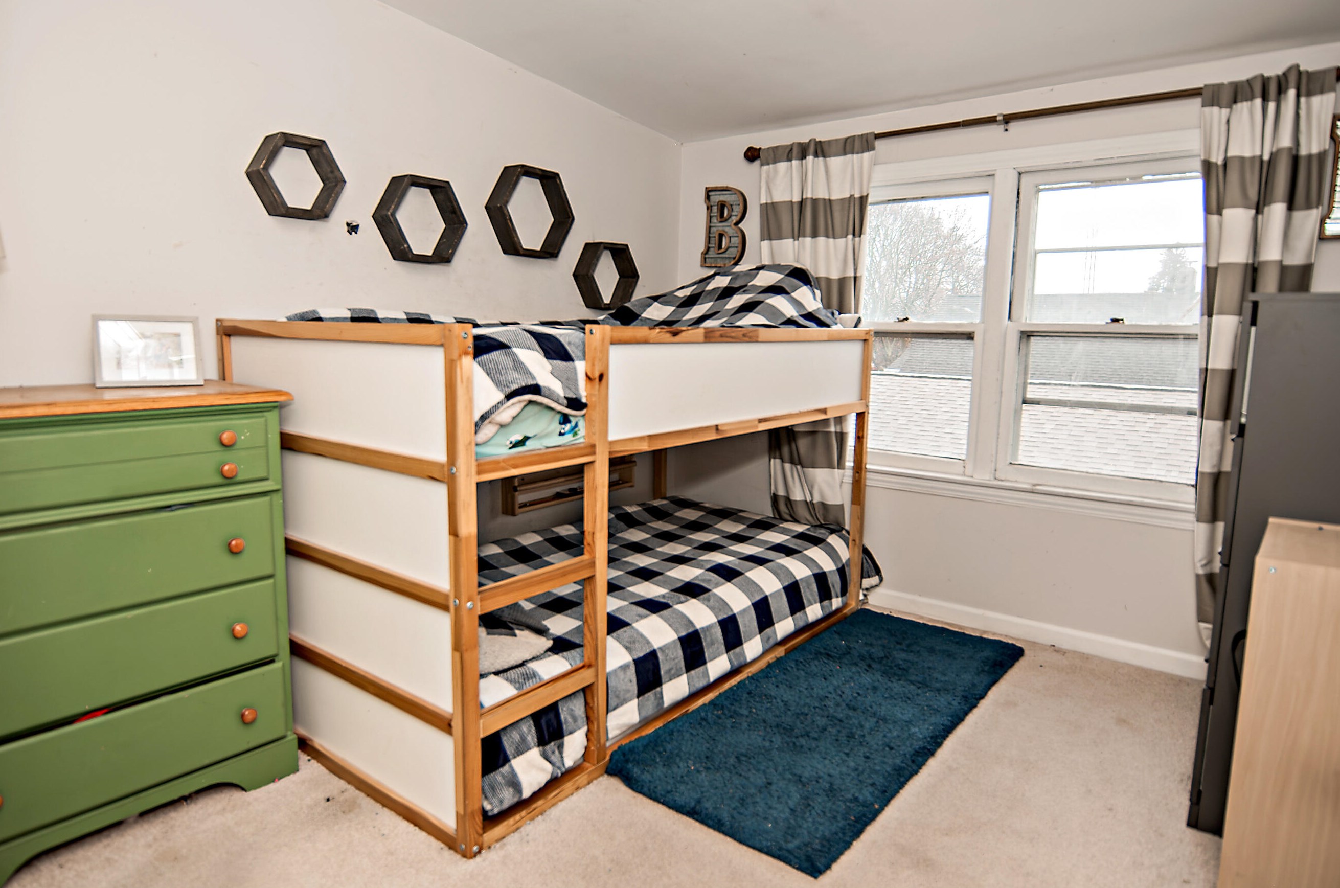 7626 29 Ave, Kenosha WI 53143-5628 exterior