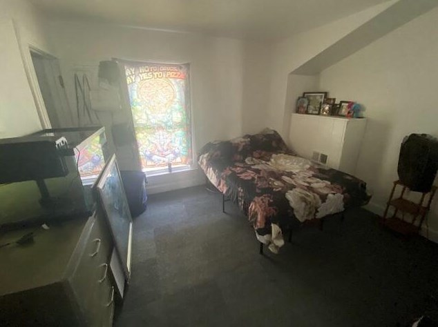 319 Memorial Dr, Racine WI 53404-3221 exterior