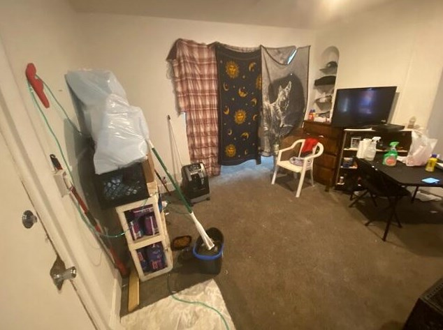 319 Memorial Dr, Racine WI 53404-3221 exterior