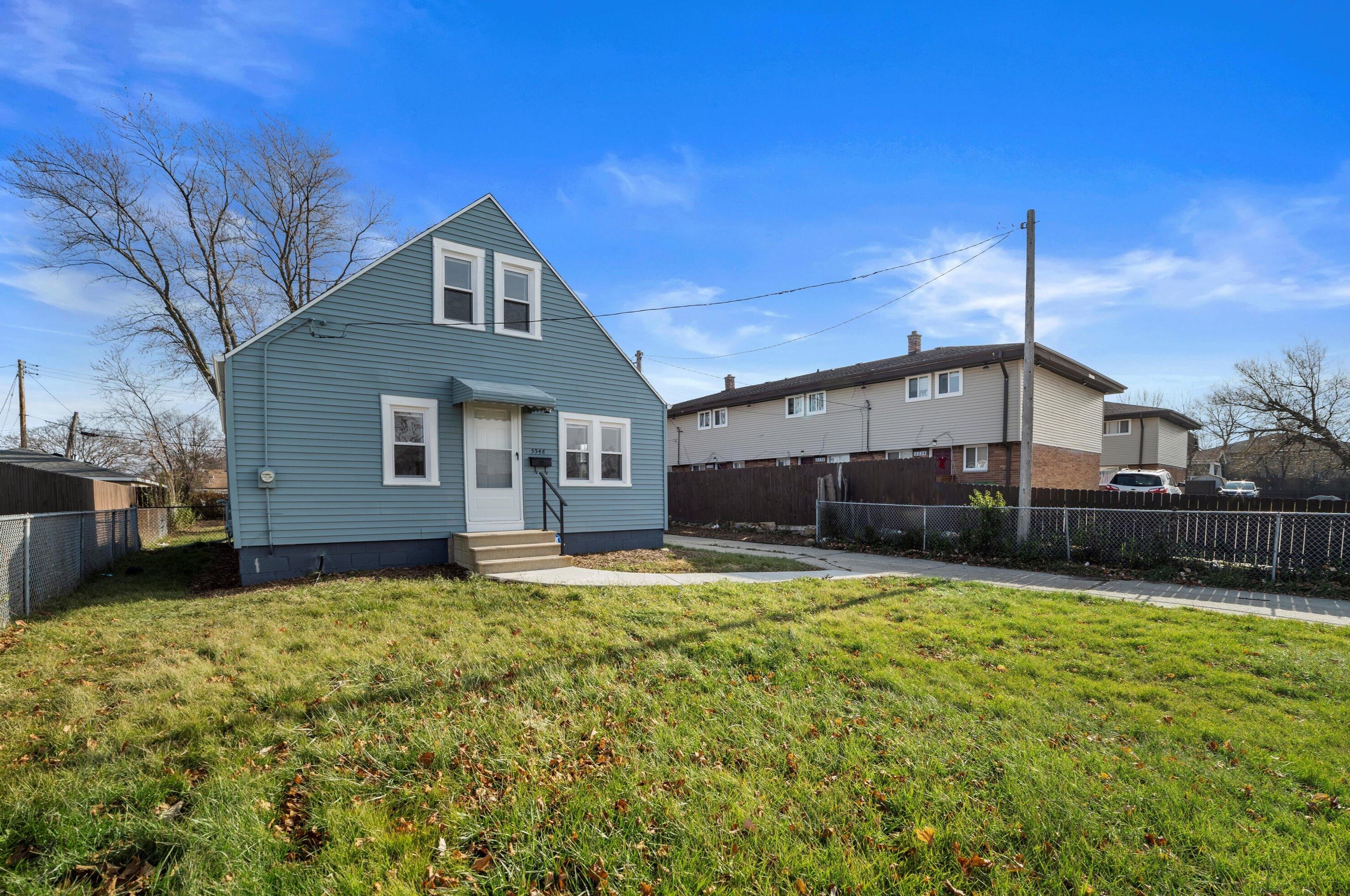 5348 91, Milwaukee WI 53224-5304 exterior