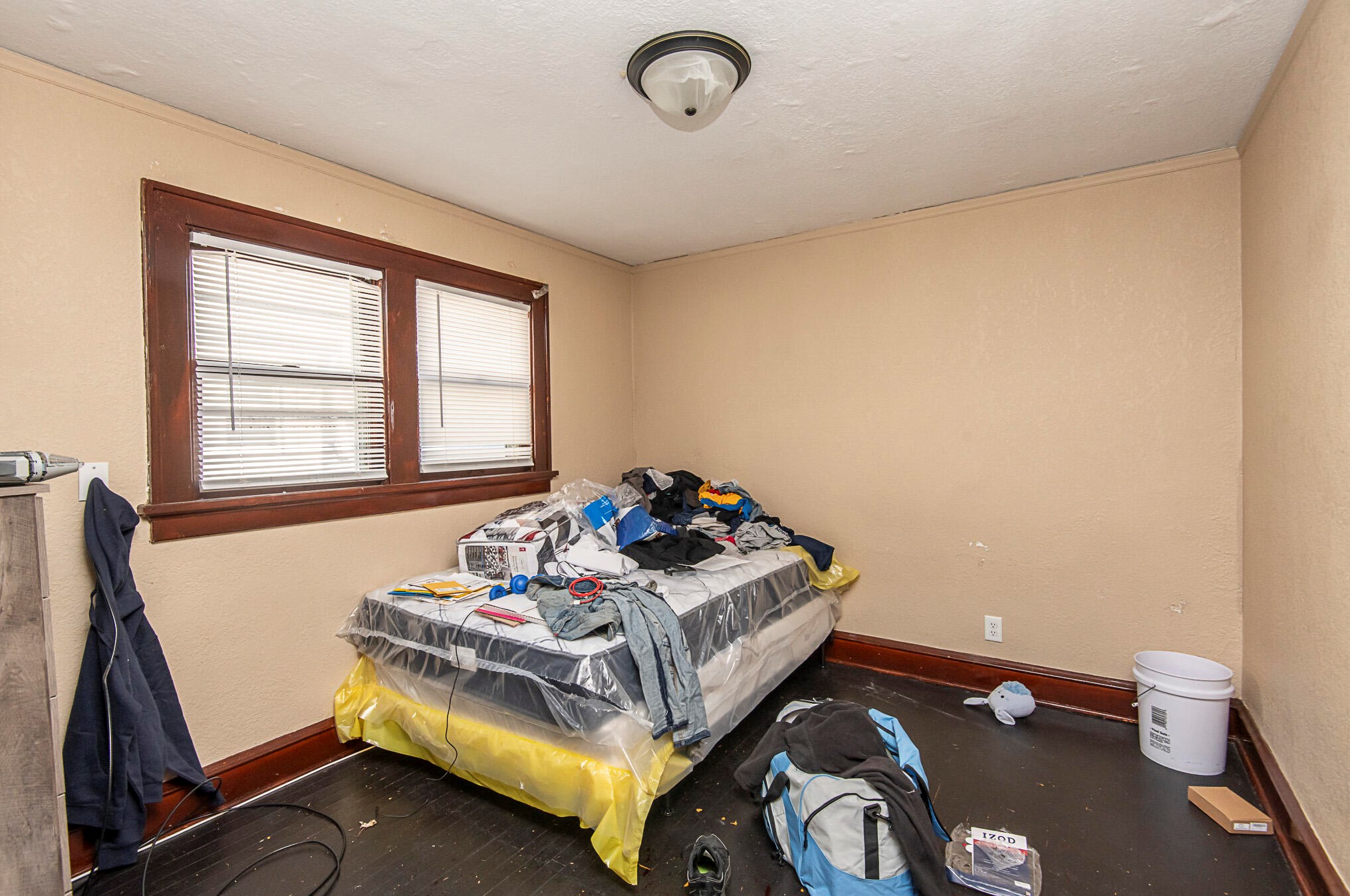 4553 27th St, Milwaukee WI  53209-6109 exterior