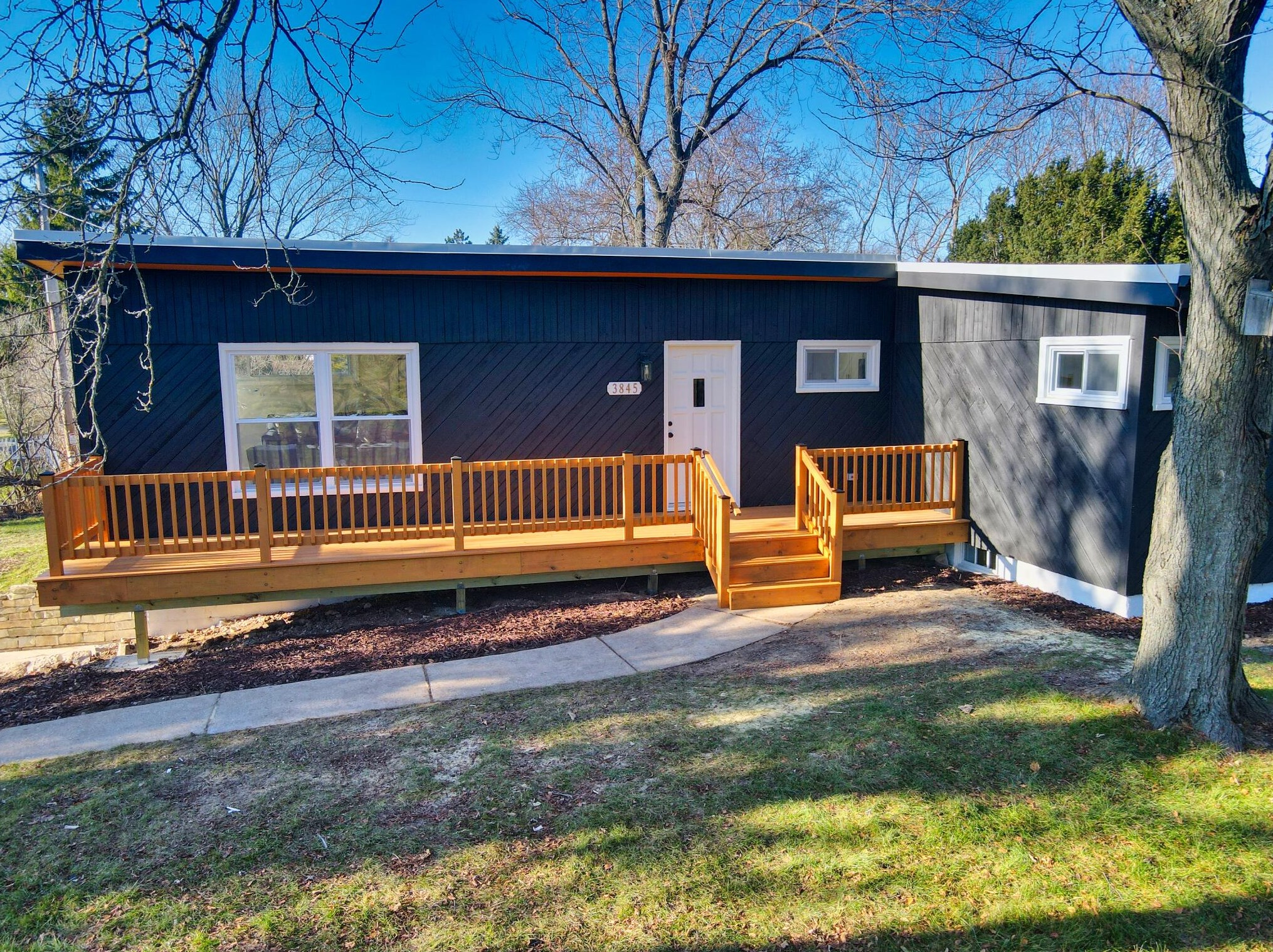 3845 144th St, Brookfield WI  53005-2364 exterior