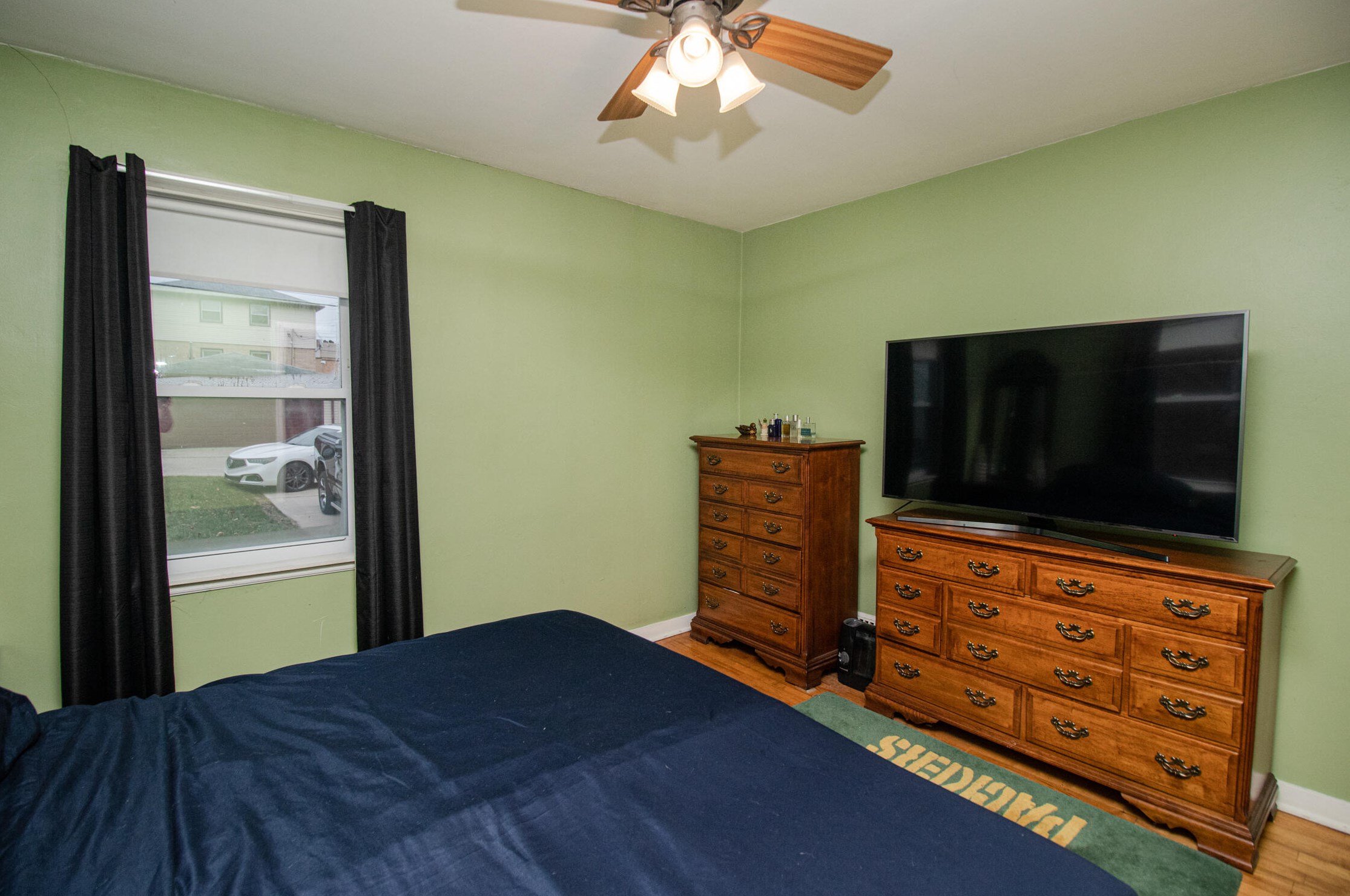 4020 92, Milwaukee WI 53228-2130 exterior