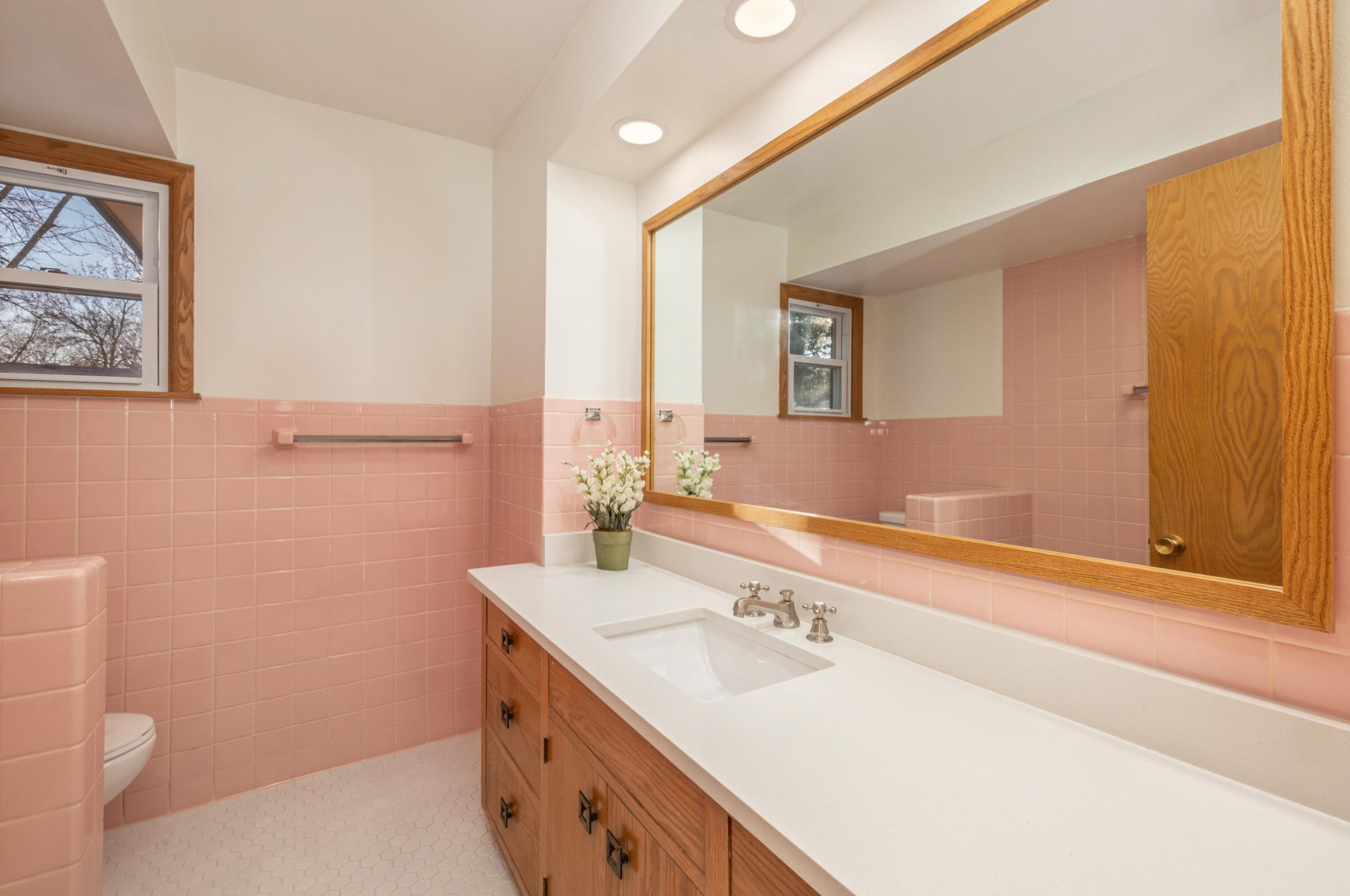 10817 Courtland Ave, Milwaukee WI  53225-4561 exterior