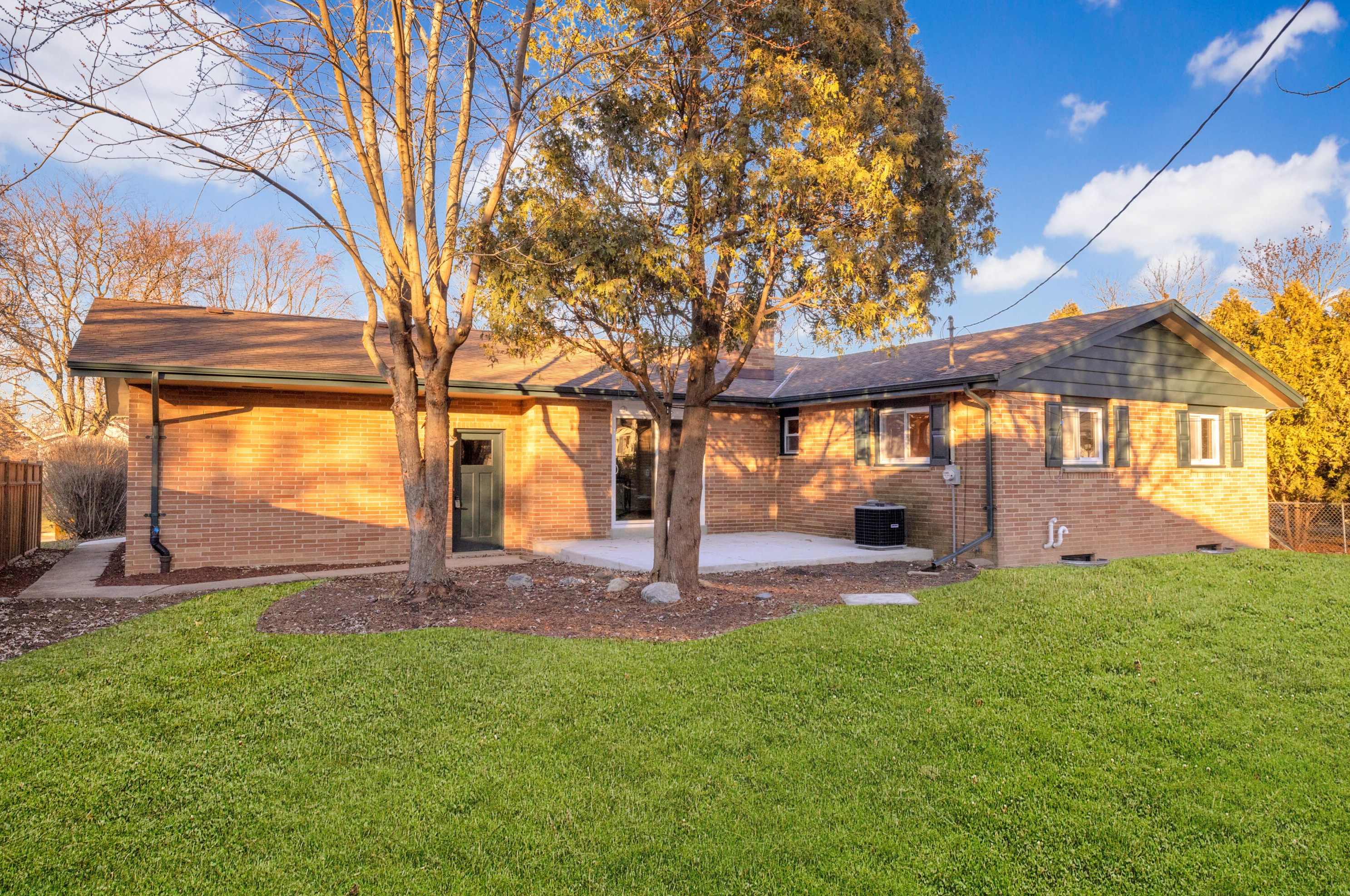 10817 Courtland Ave, Milwaukee WI  53225-4561 exterior