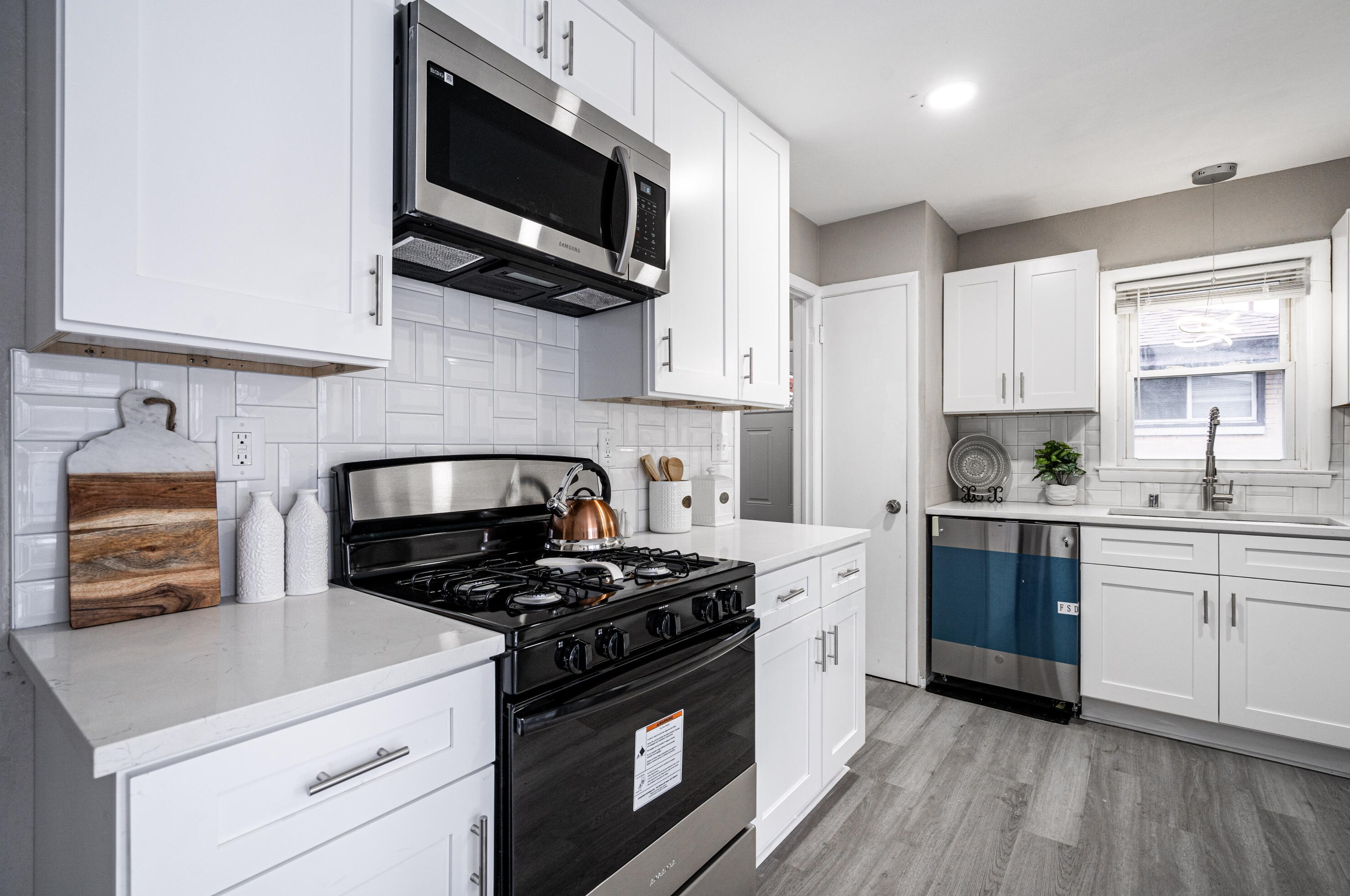 6715 78th St, Milwaukee WI  53223-5627 exterior