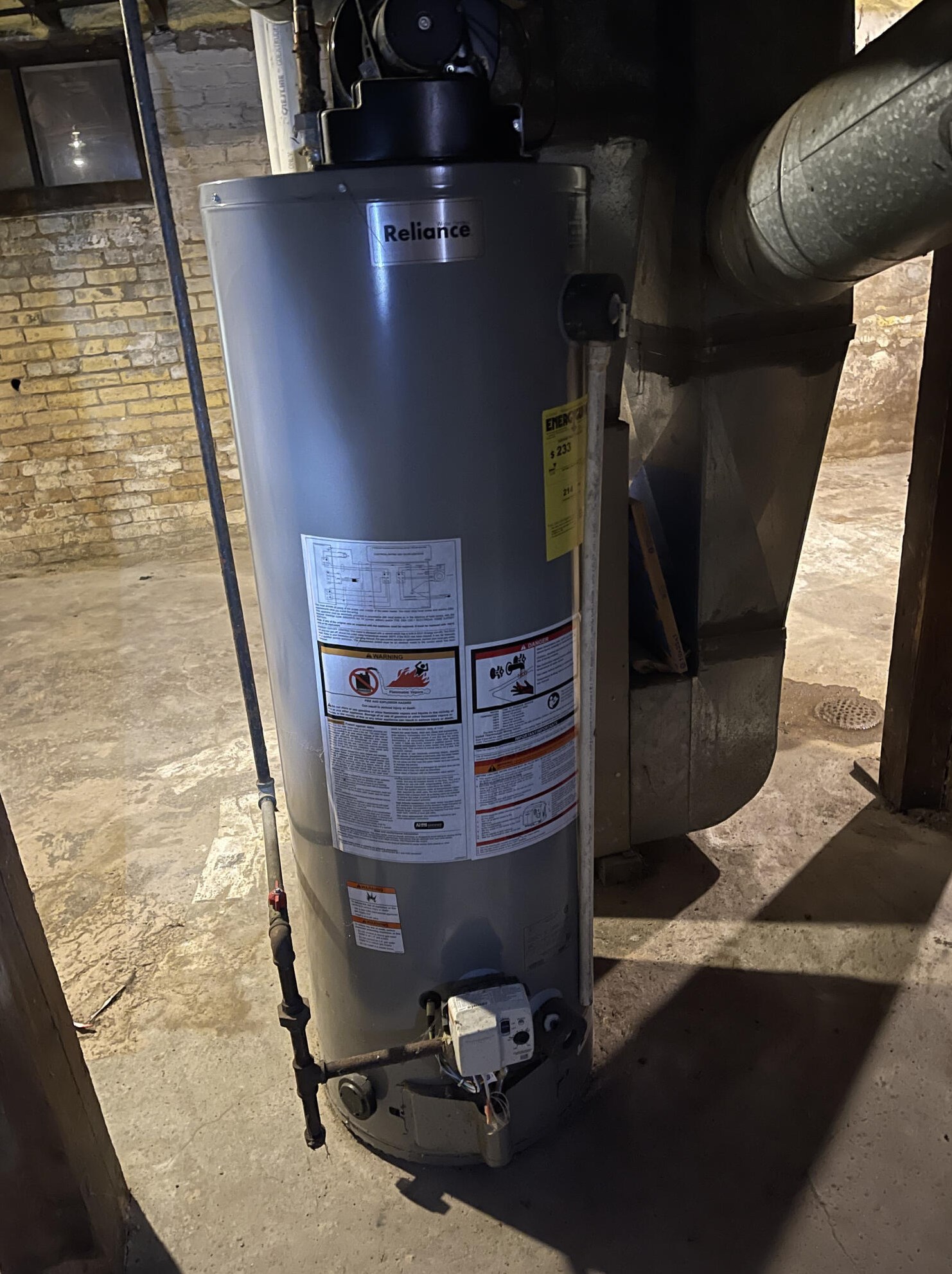 2028 32nd St, Milwaukee WI  53215-2109 exterior