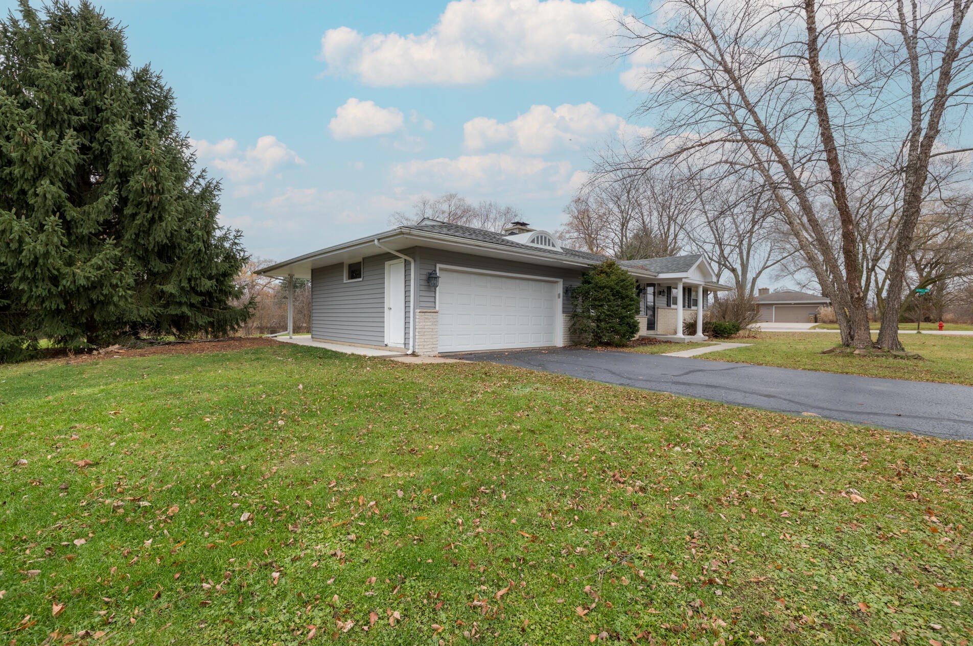 3329 103rd St, Kenosha WI  53158-4025 exterior