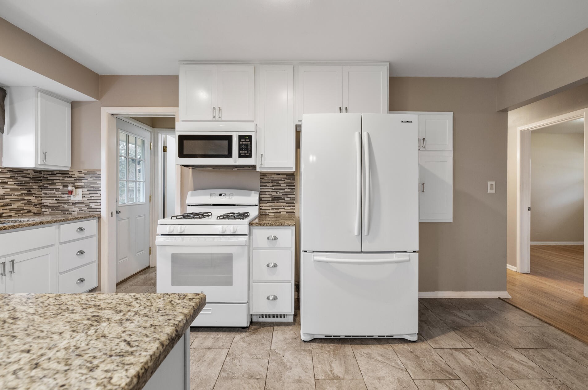 3329 103rd St, Kenosha WI  53158-4025 exterior