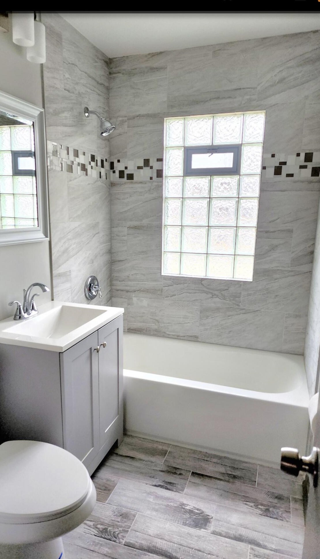 5932 68th St, Milwaukee WI  53218-1801 exterior