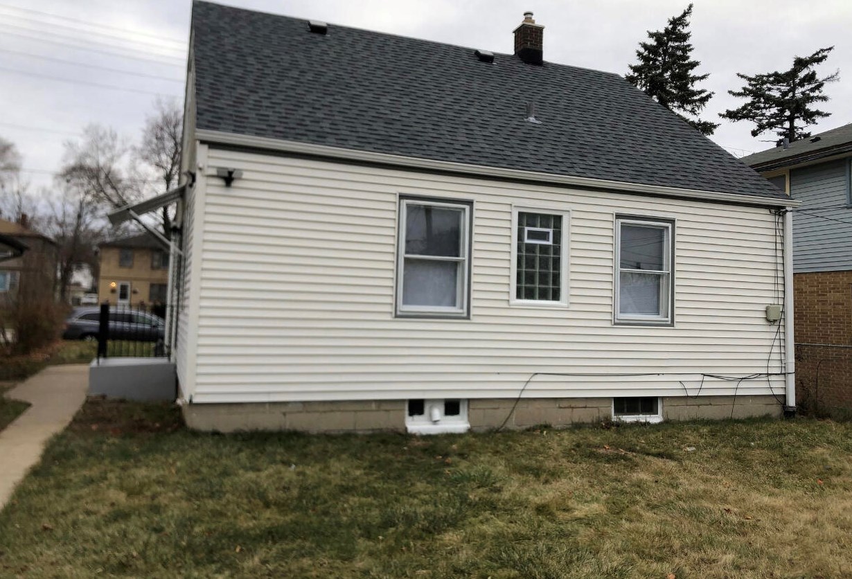5932 68th St, Milwaukee WI  53218-1801 exterior