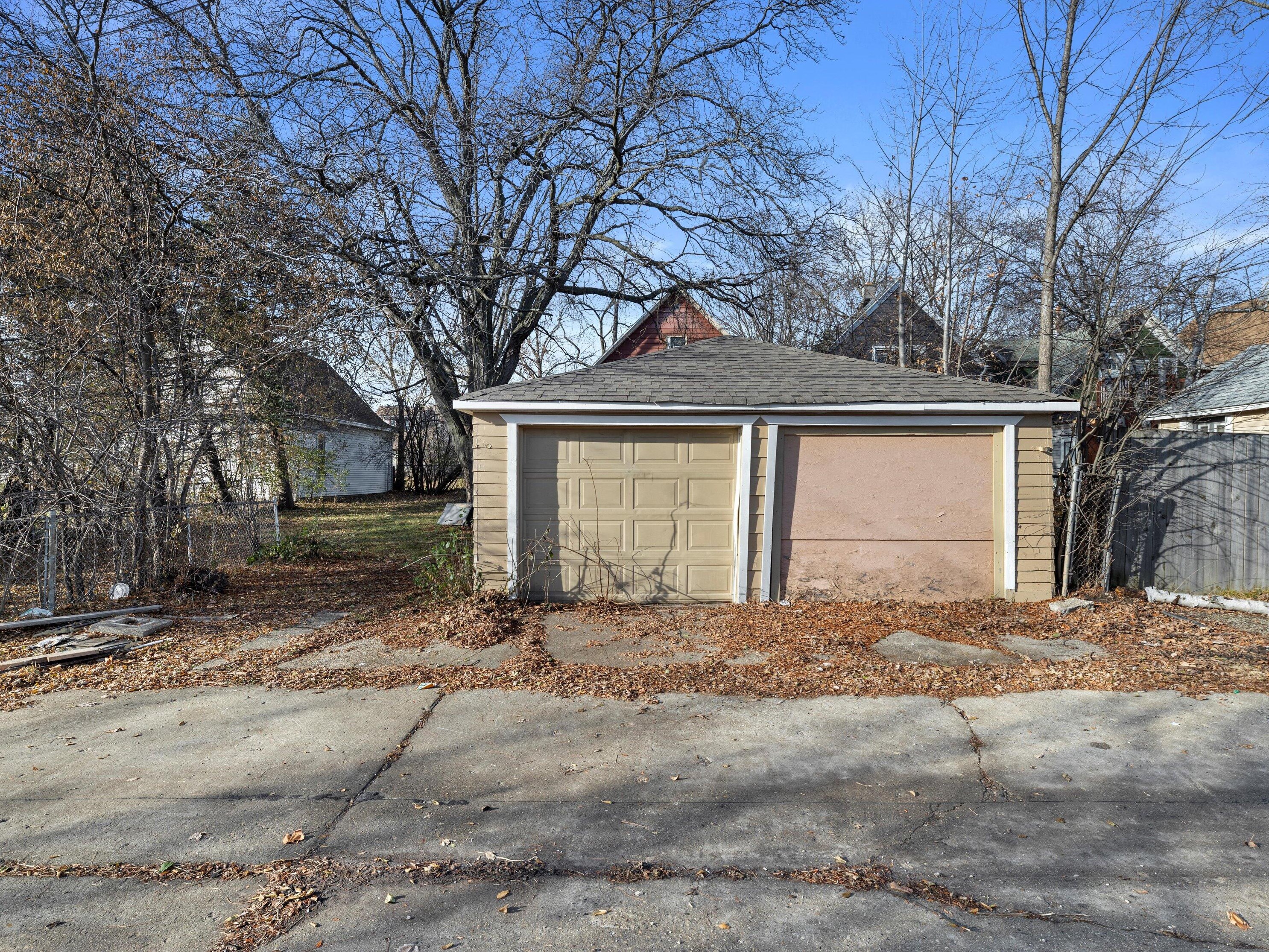 5032 32nd St, Milwaukee WI  53209-5428 exterior