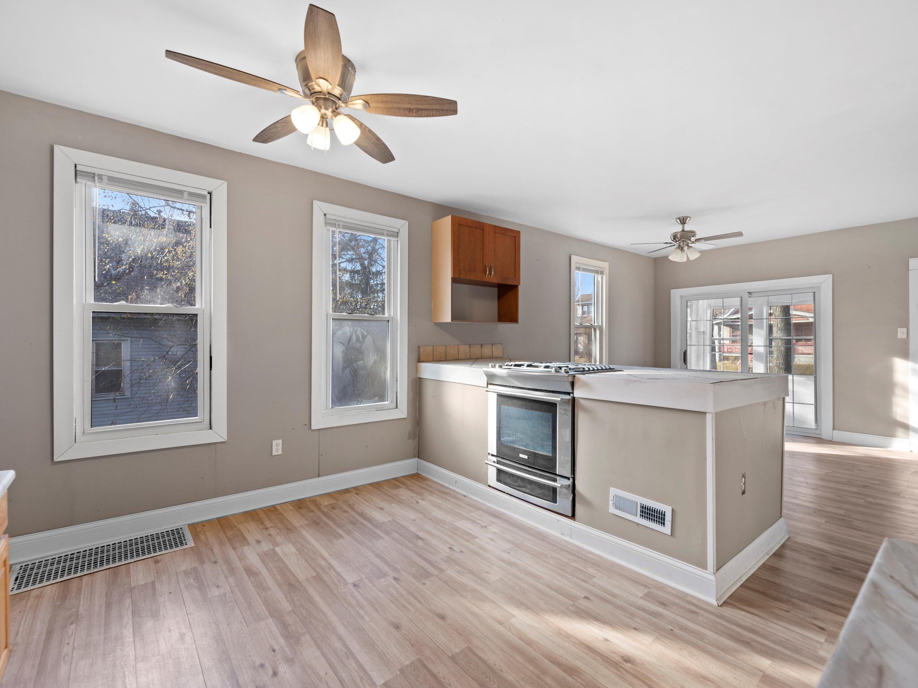 5032 32nd St, Milwaukee WI  53209-5428 exterior