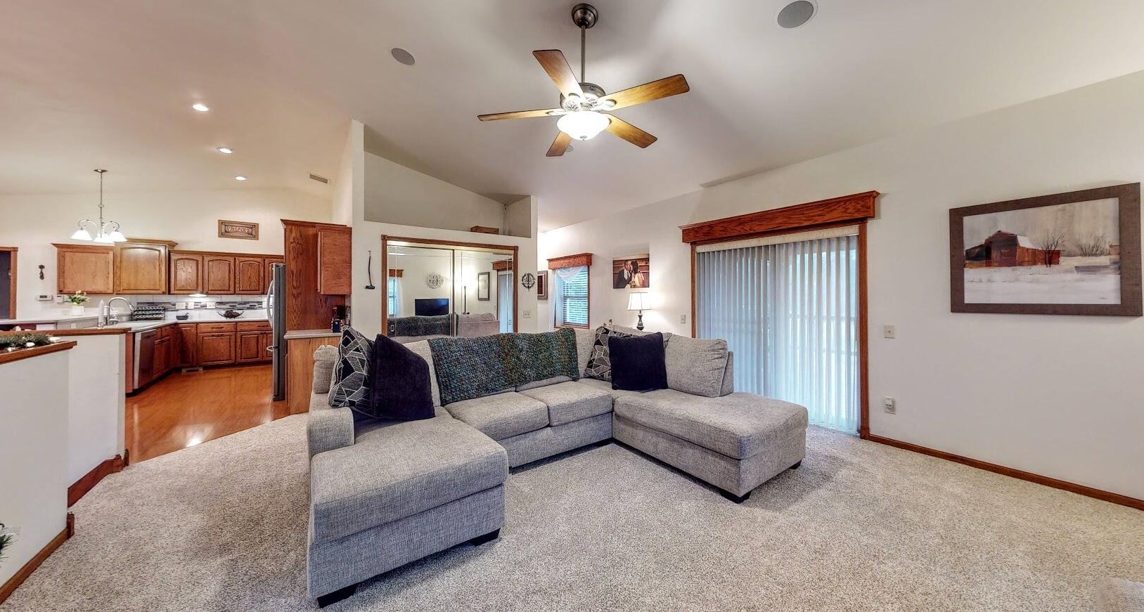 712 Linden Dr, Jefferson WI  53549-2814 exterior