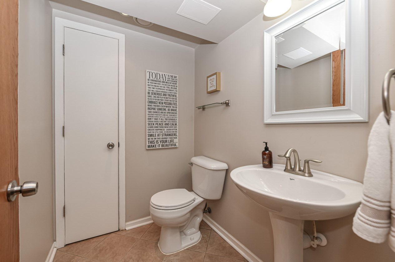 9720 Concordia Ave, Milwaukee WI  53222-3440 exterior