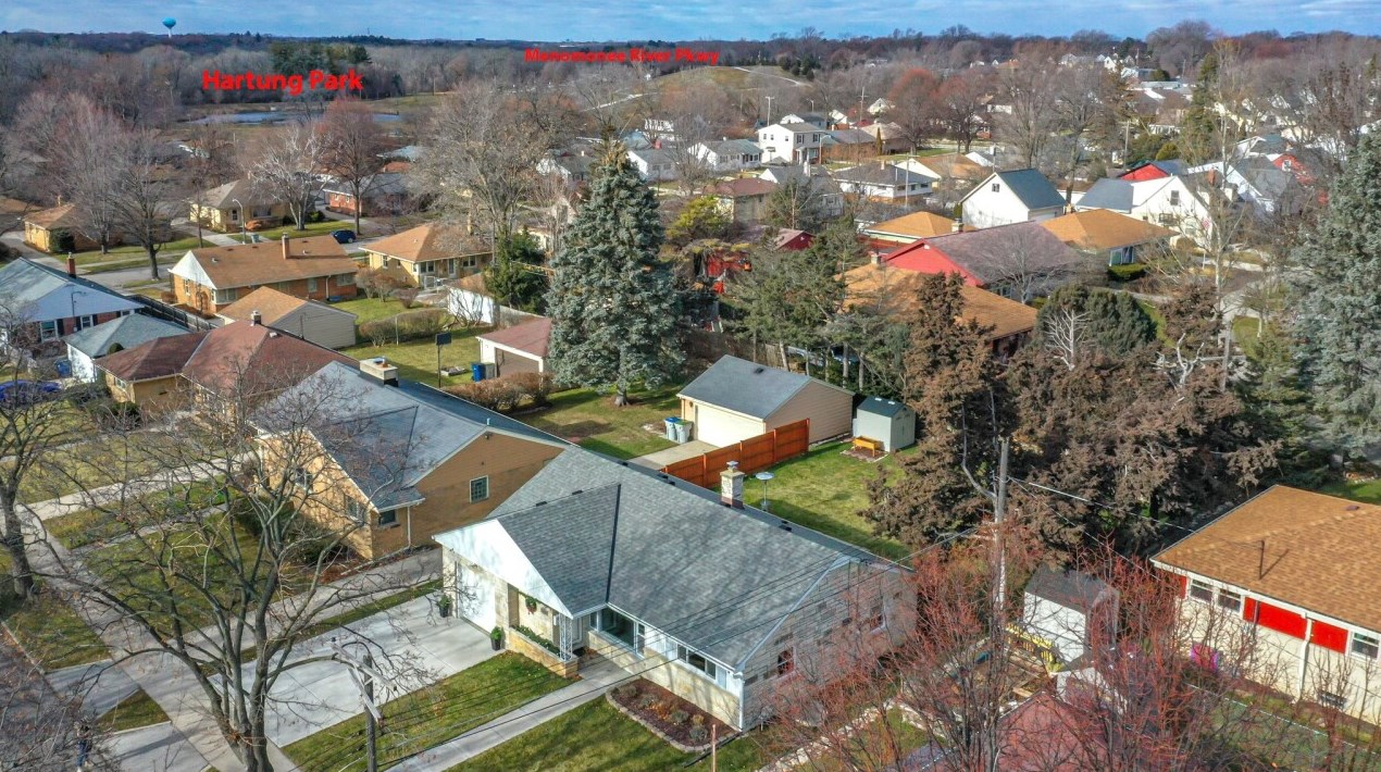 9720 Concordia Ave, Milwaukee WI  53222-3440 exterior