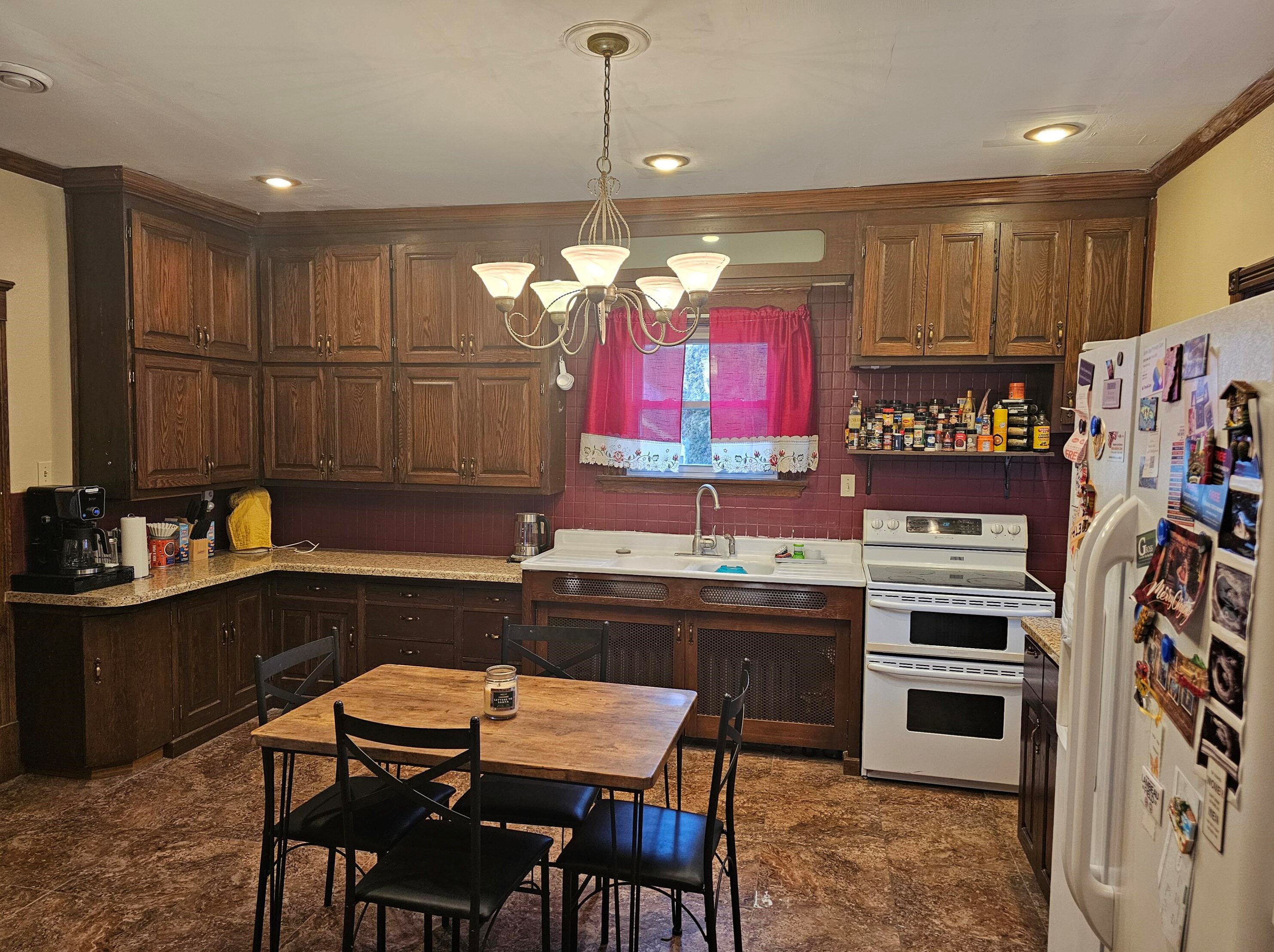 2409 Washington St, Two Rivers WI  54241-2244 exterior