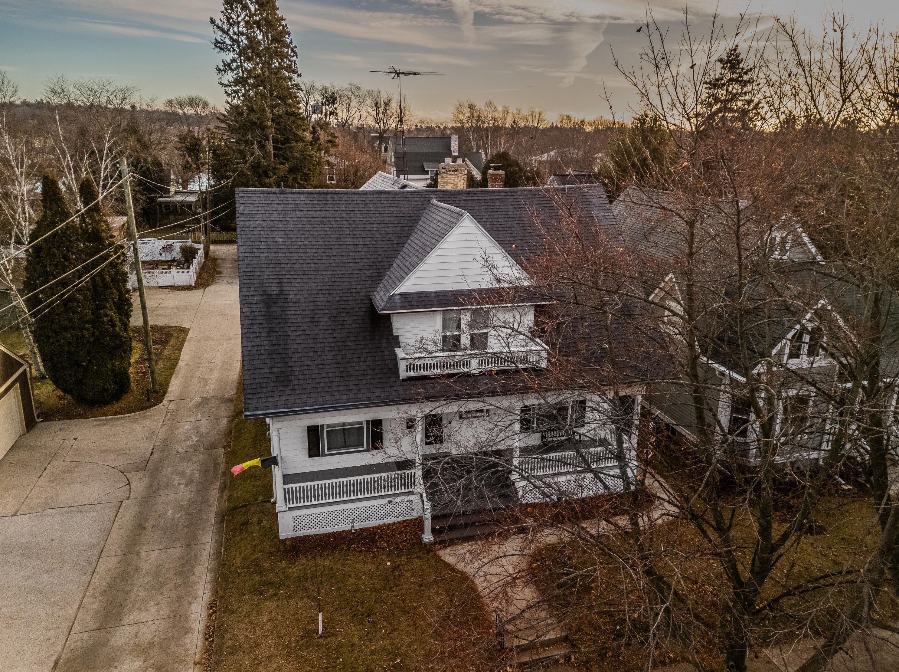 2409 Washington St, Two Rivers WI  54241-2244 exterior