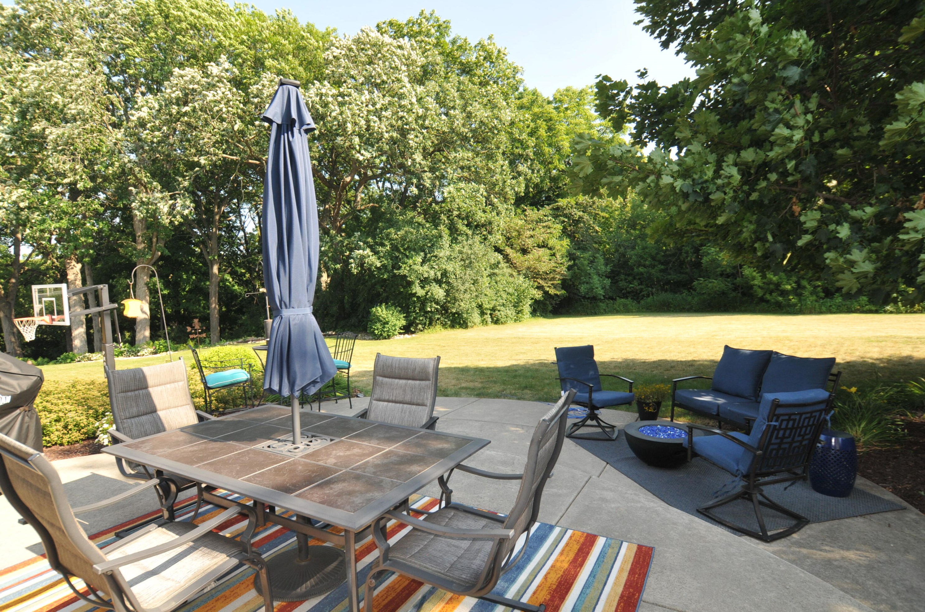 2105 Patrick Ln, Waukesha WI  53188-2688 exterior
