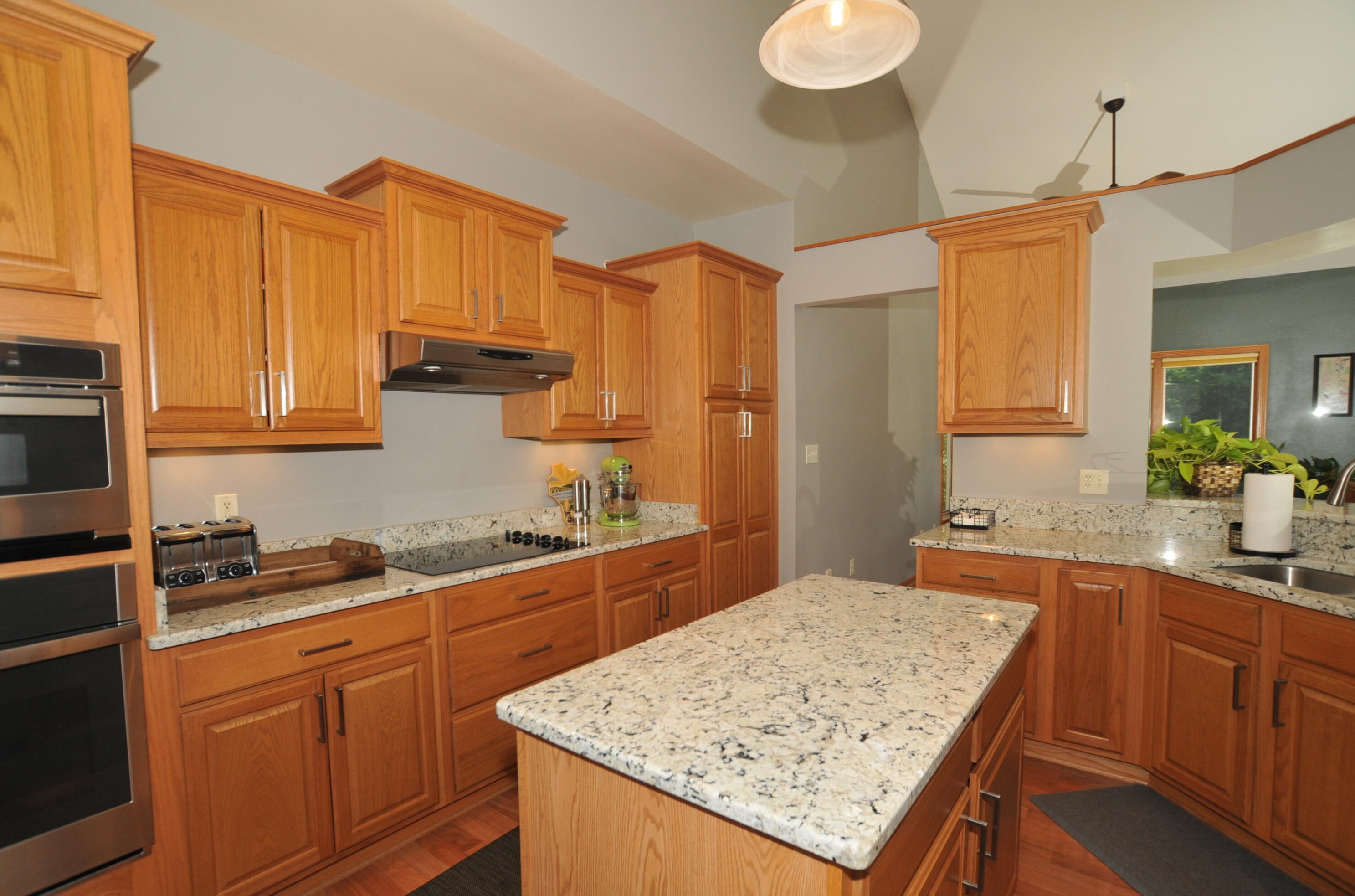 2105 Patrick Ln, Waukesha WI  53188-2688 exterior