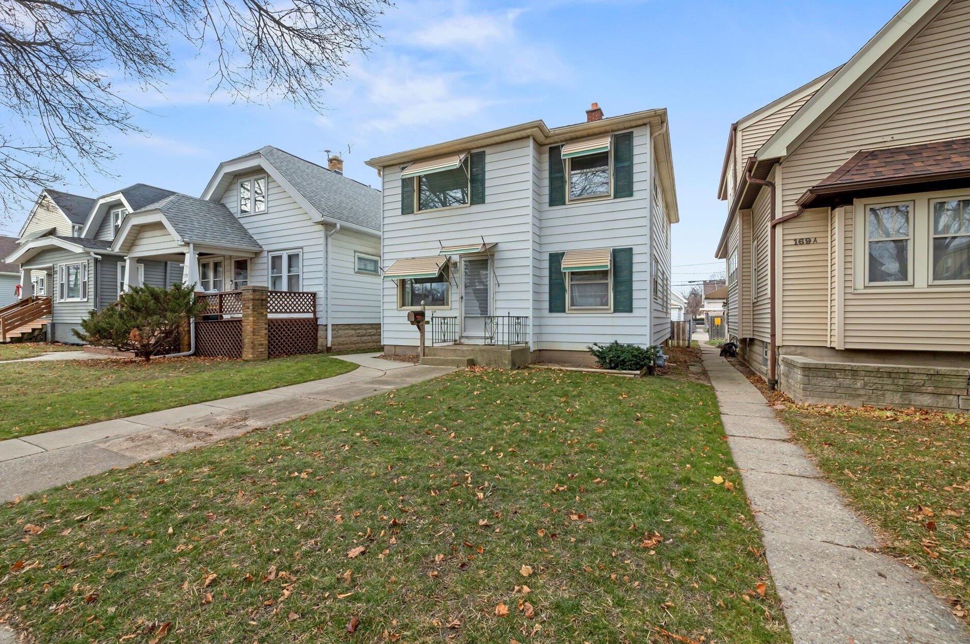 165 67th St, Milwaukee WI  53213-3962 exterior