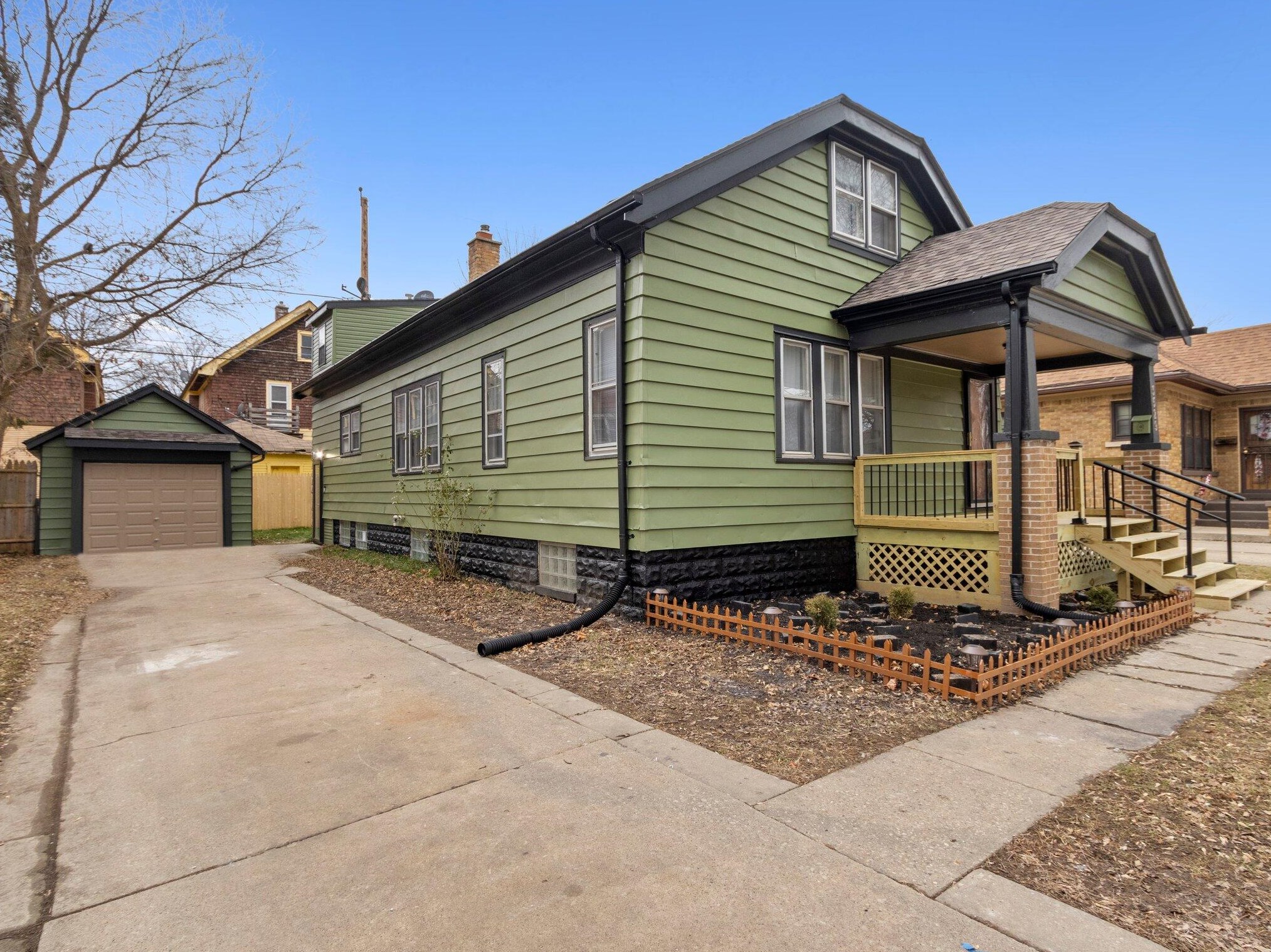 3529 39th St, Milwaukee WI  53216-3413 exterior