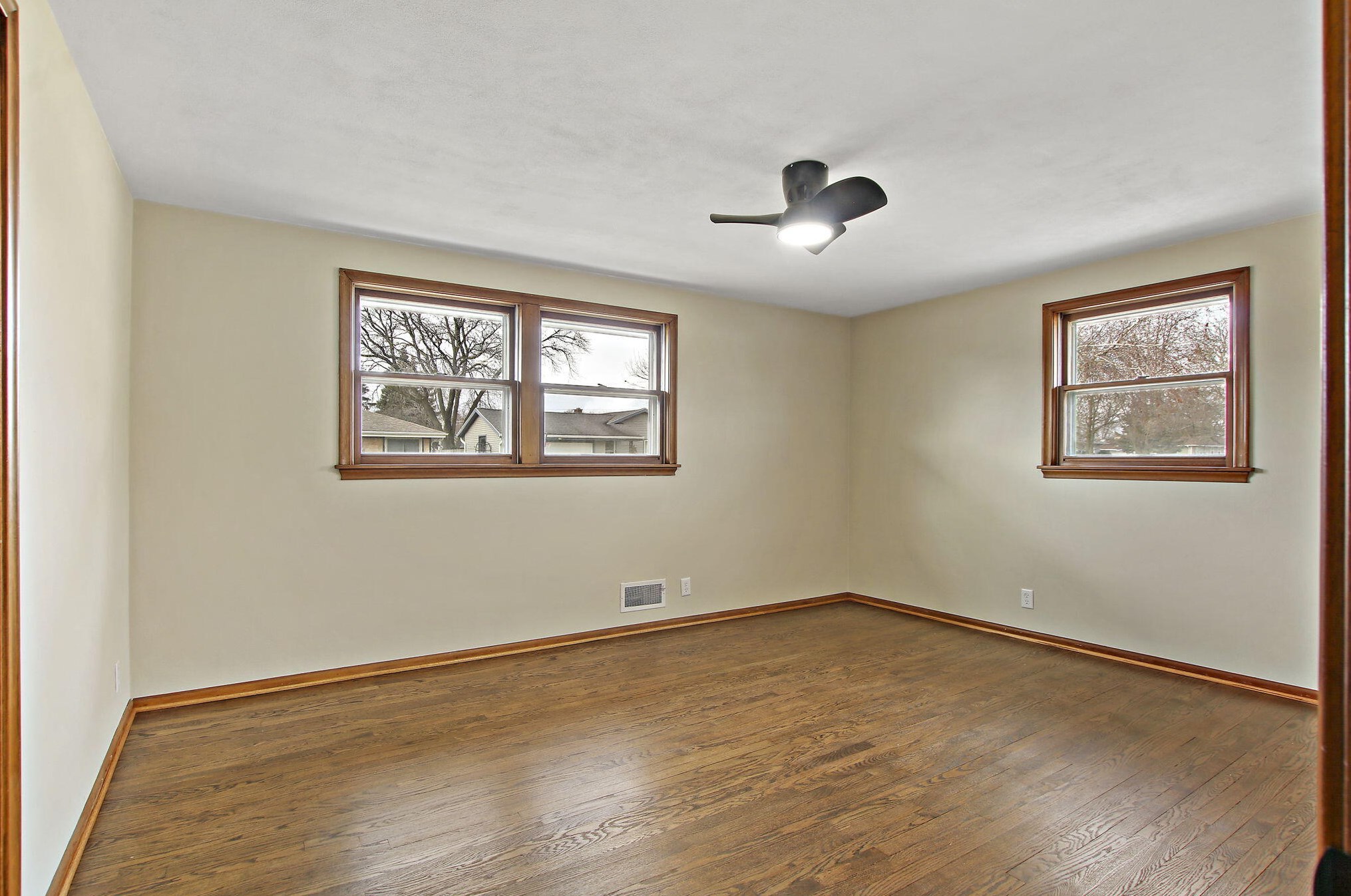 5607 53rd Ave, Kenosha WI  53144-2332 exterior