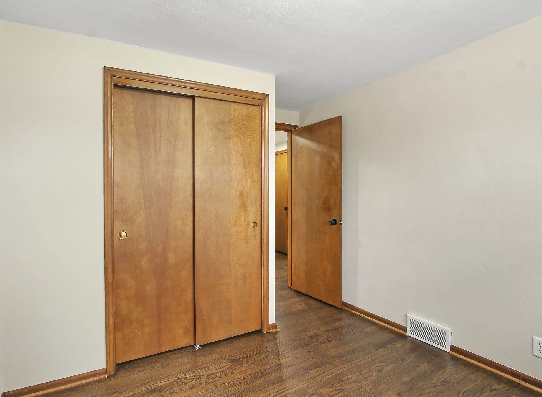 5607 53rd Ave, Kenosha WI  53144-2332 exterior