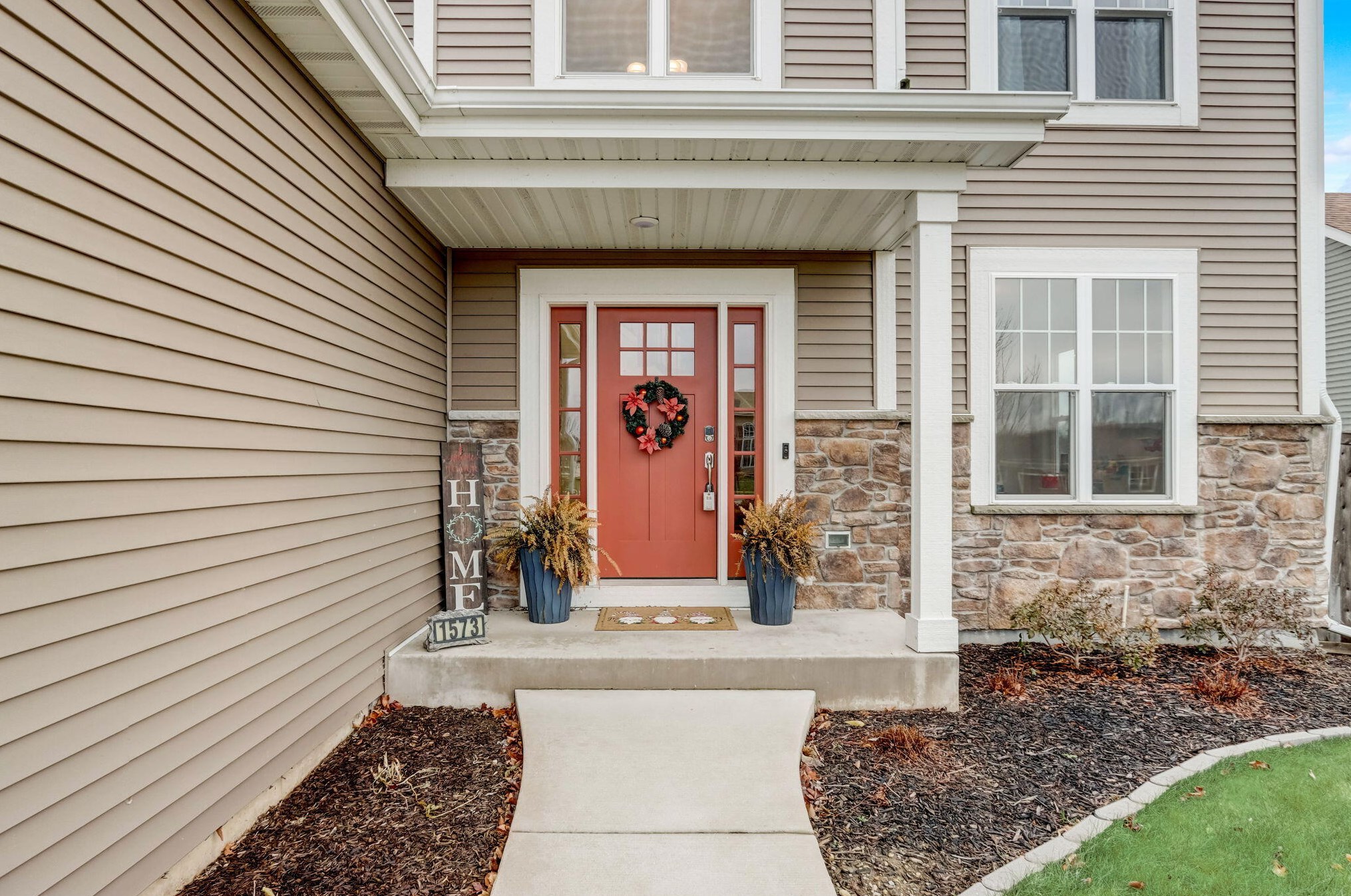 1573 Barbara St, Lyons WI  53105-9480 exterior