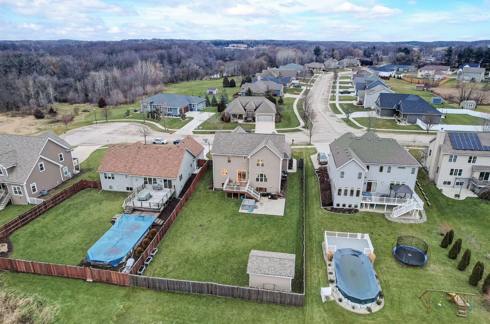 1573 Barbara St, Lyons WI  53105-9480 exterior