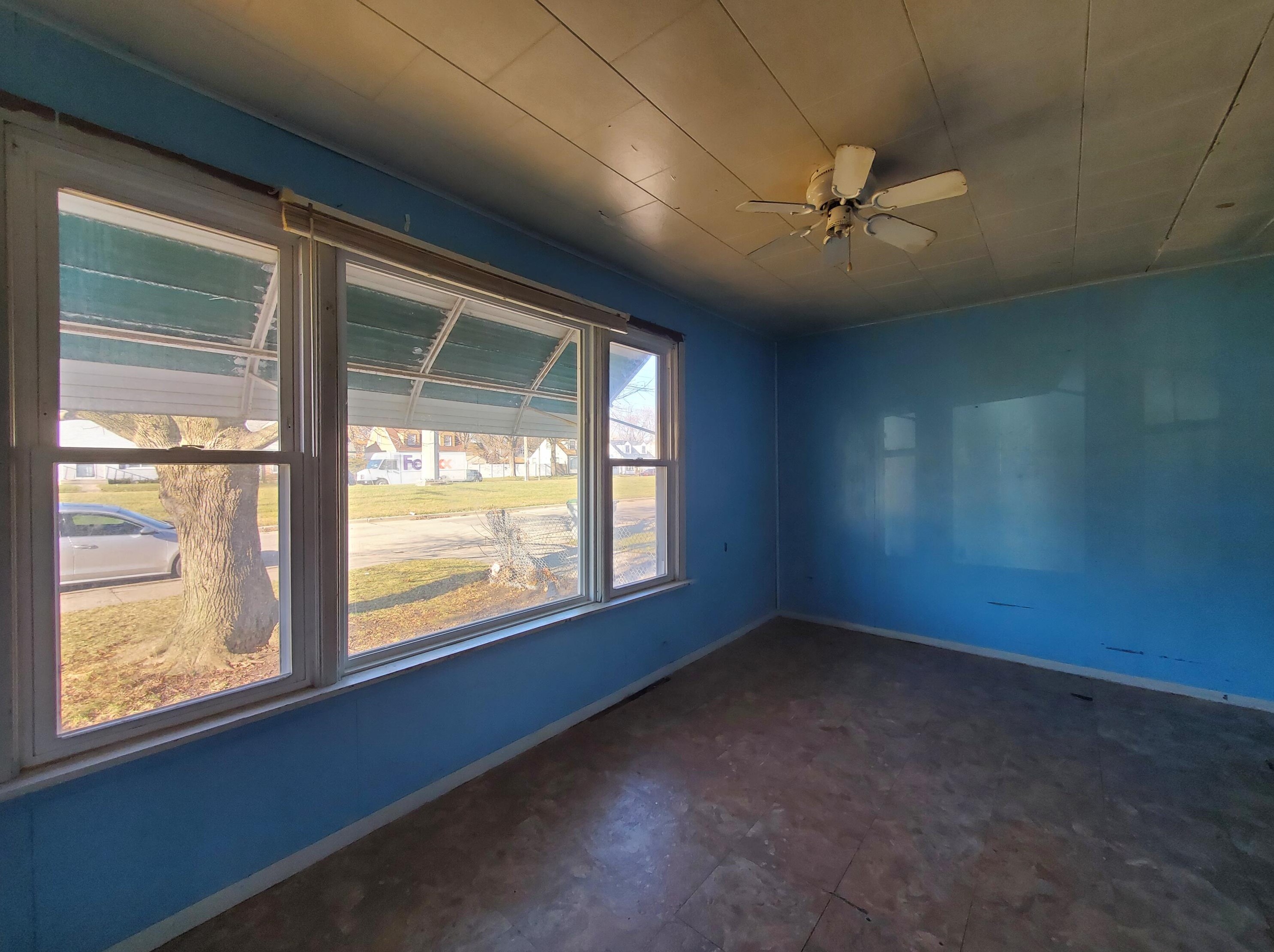 4836 20th St, Milwaukee WI 53205-1551 exterior