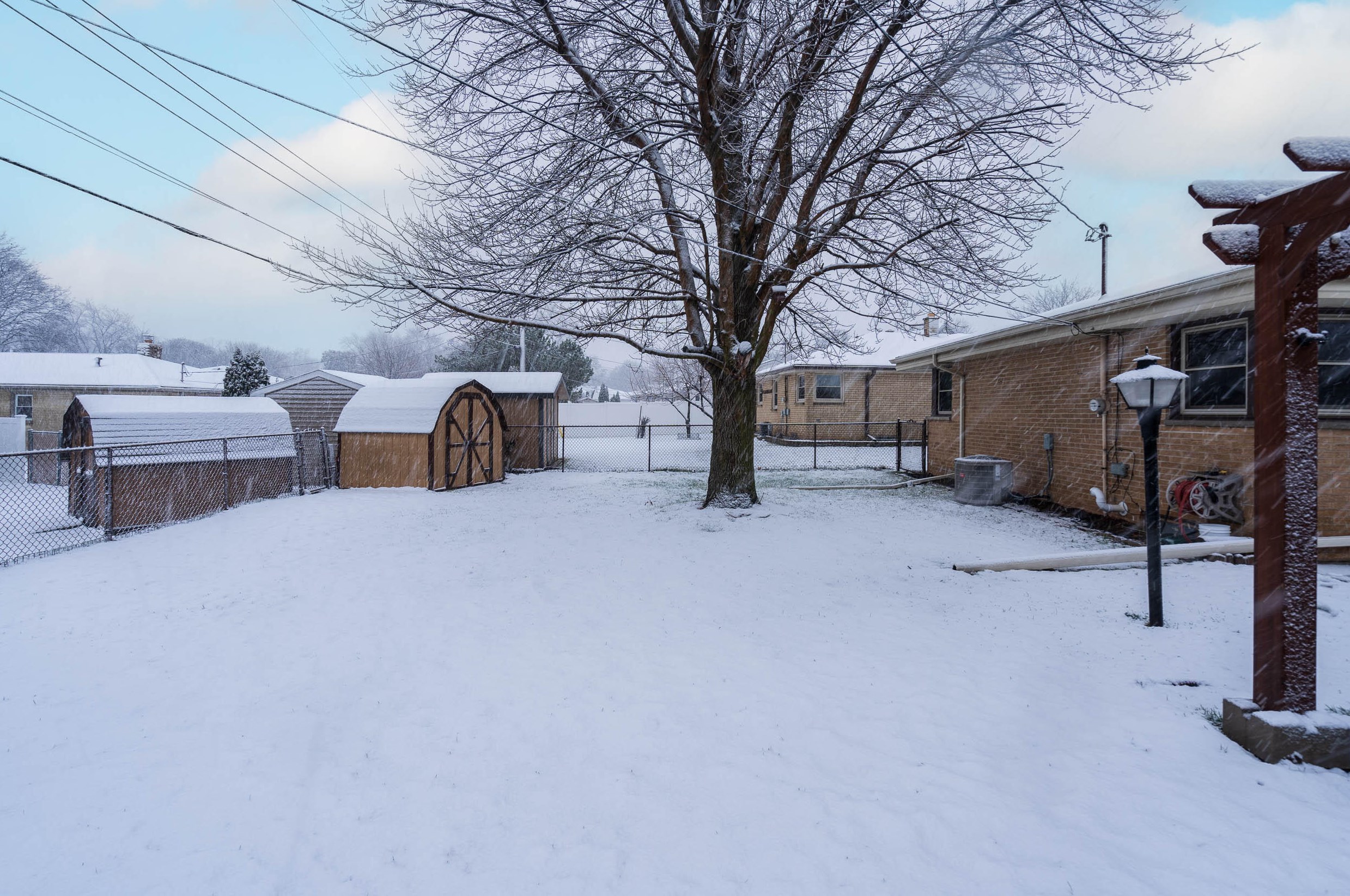 8801 Burdick Ave, Milwaukee WI  53227-4530 exterior