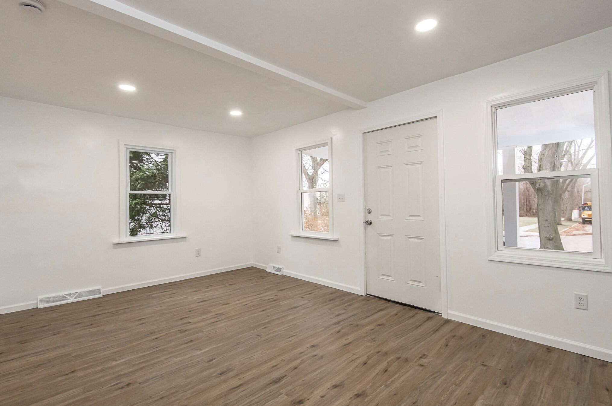 6430 56th St, Milwaukee WI  53223-5948 exterior