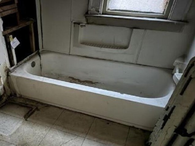 1020 Keefe Ave, Milwaukee WI 53212-1711 exterior