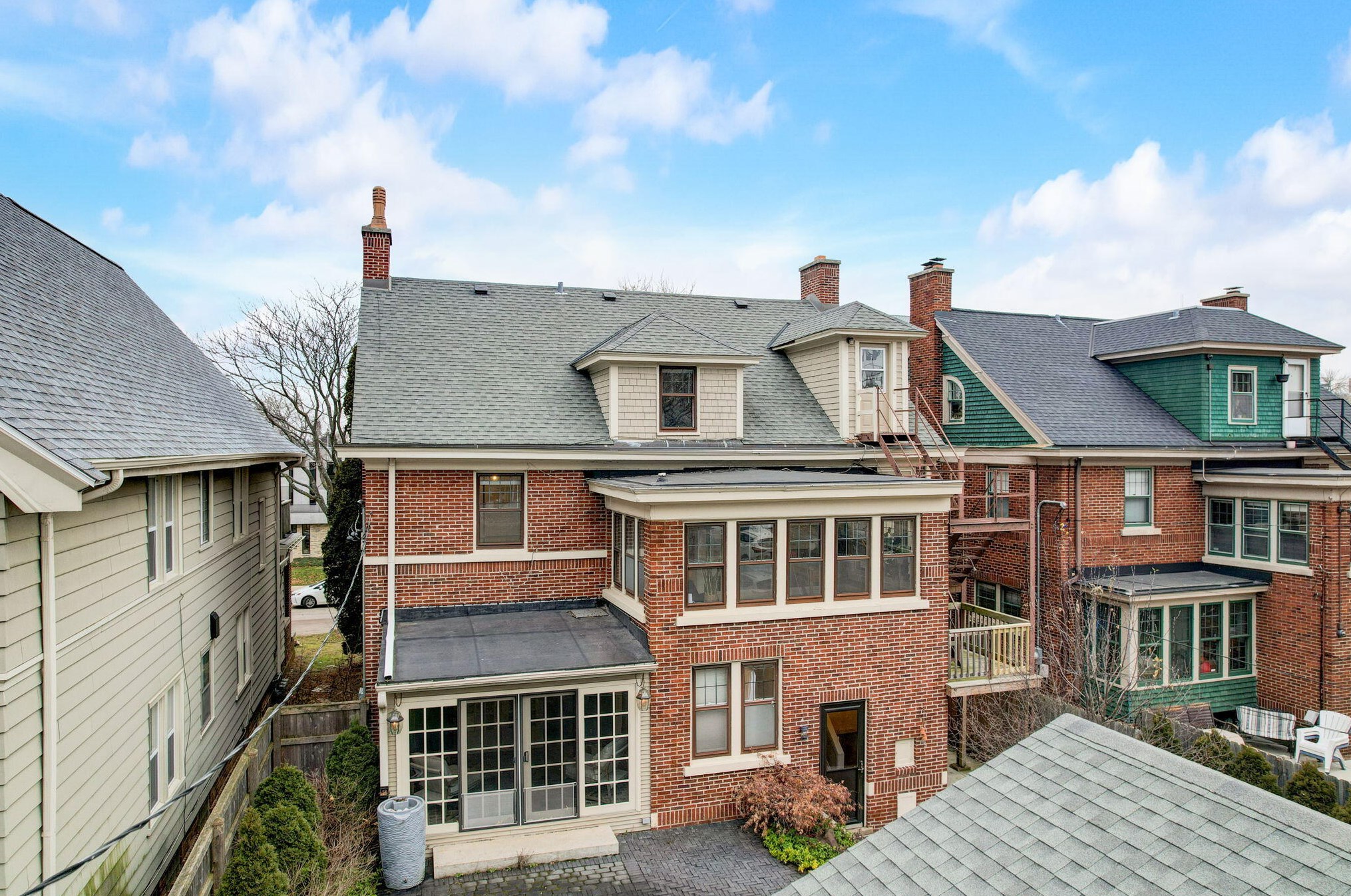 3052 Stowell Ave, Milwaukee WI 53211-2461 exterior