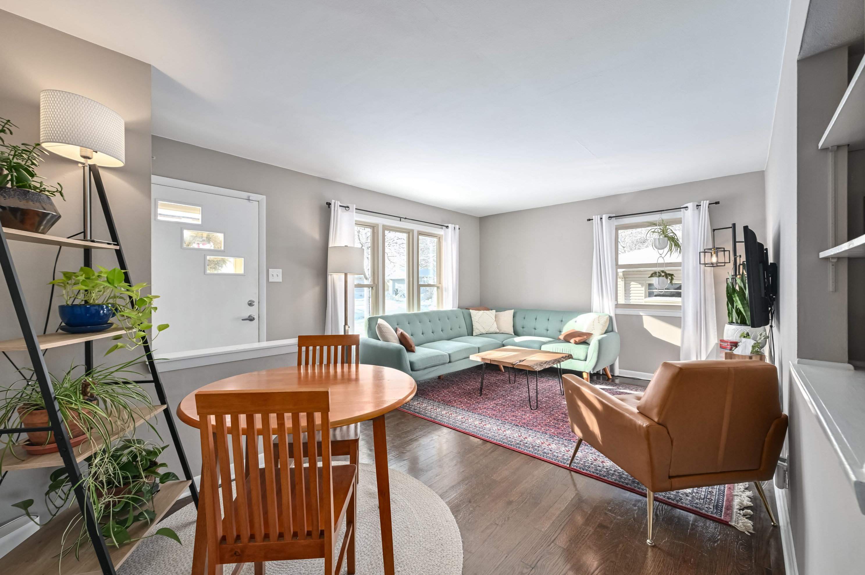 7900 Melvina St, Milwaukee WI  53222-2938 exterior