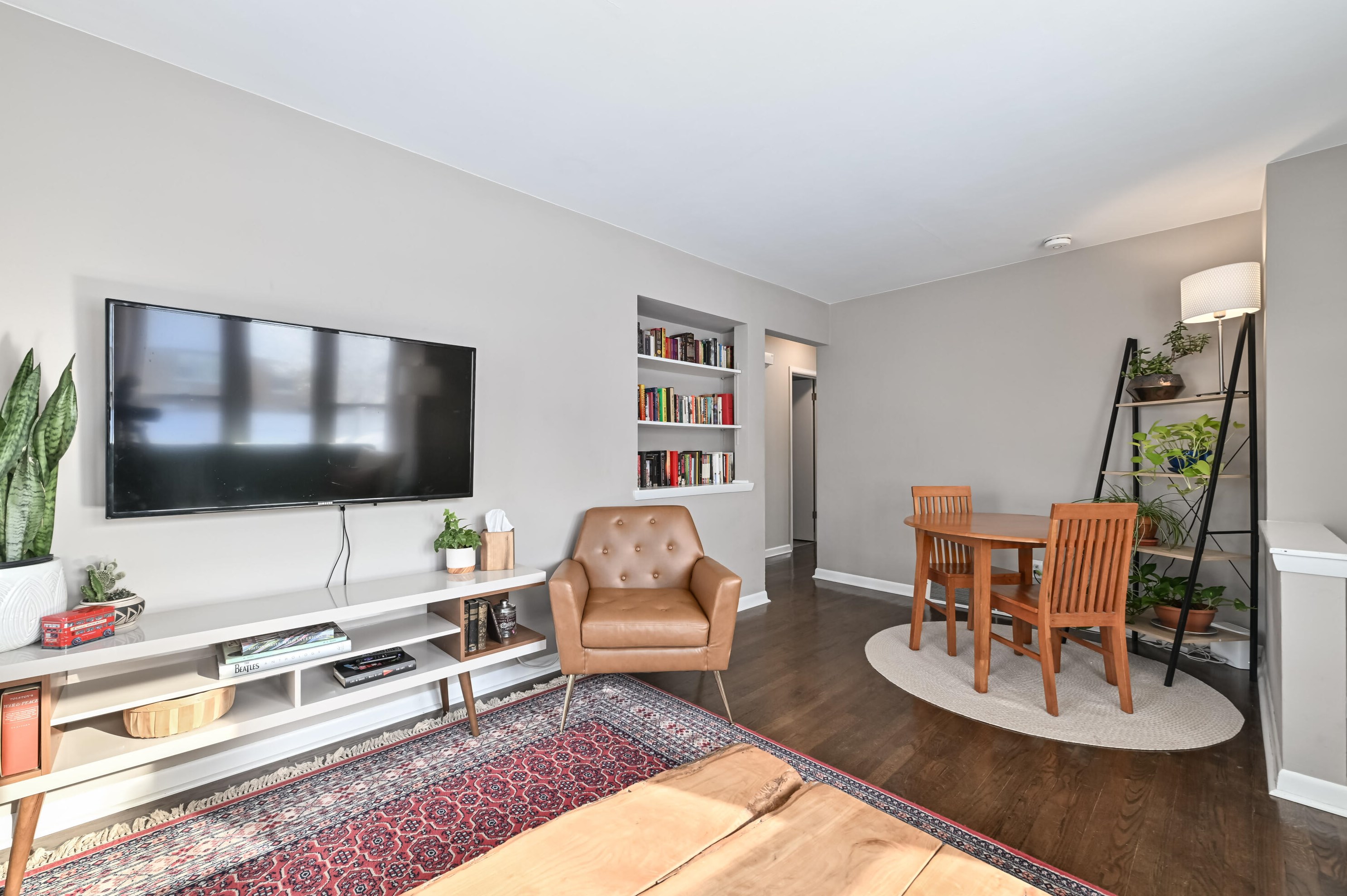 7900 Melvina St, Milwaukee WI  53222-2938 exterior