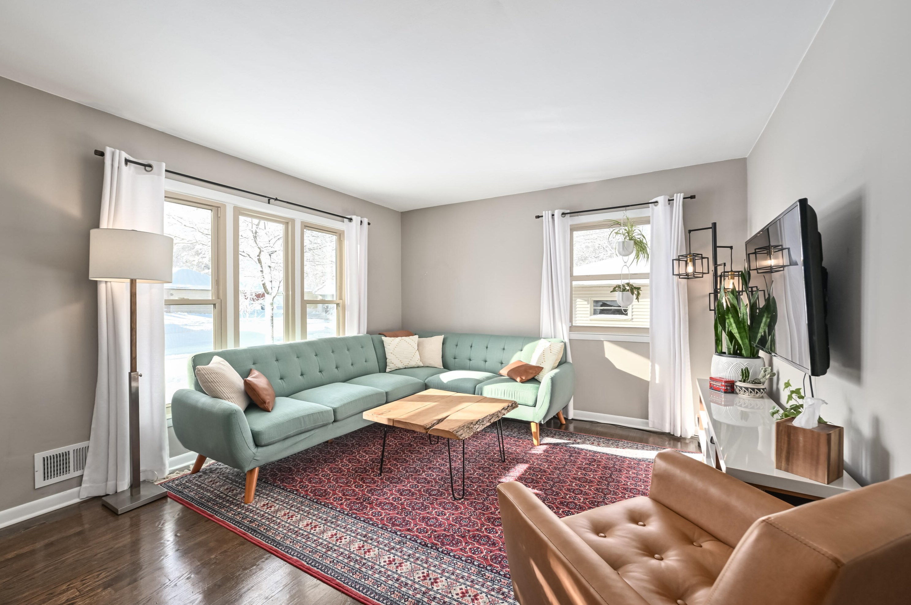 7900 Melvina St, Milwaukee WI  53222-2938 exterior