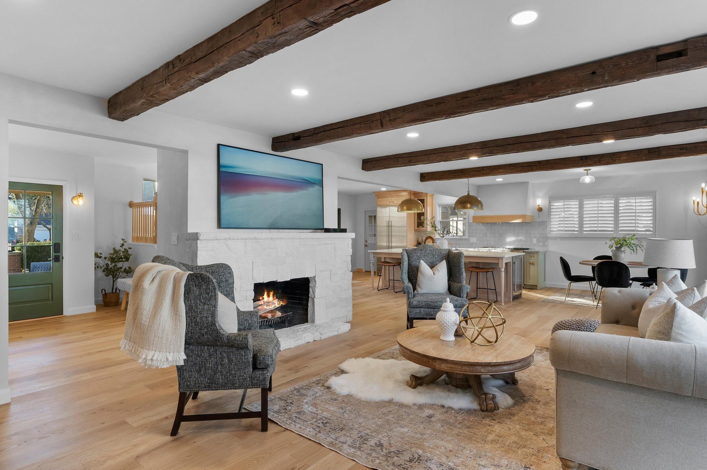 4150 Lake Dr, Milwaukee WI  53211-1719 exterior