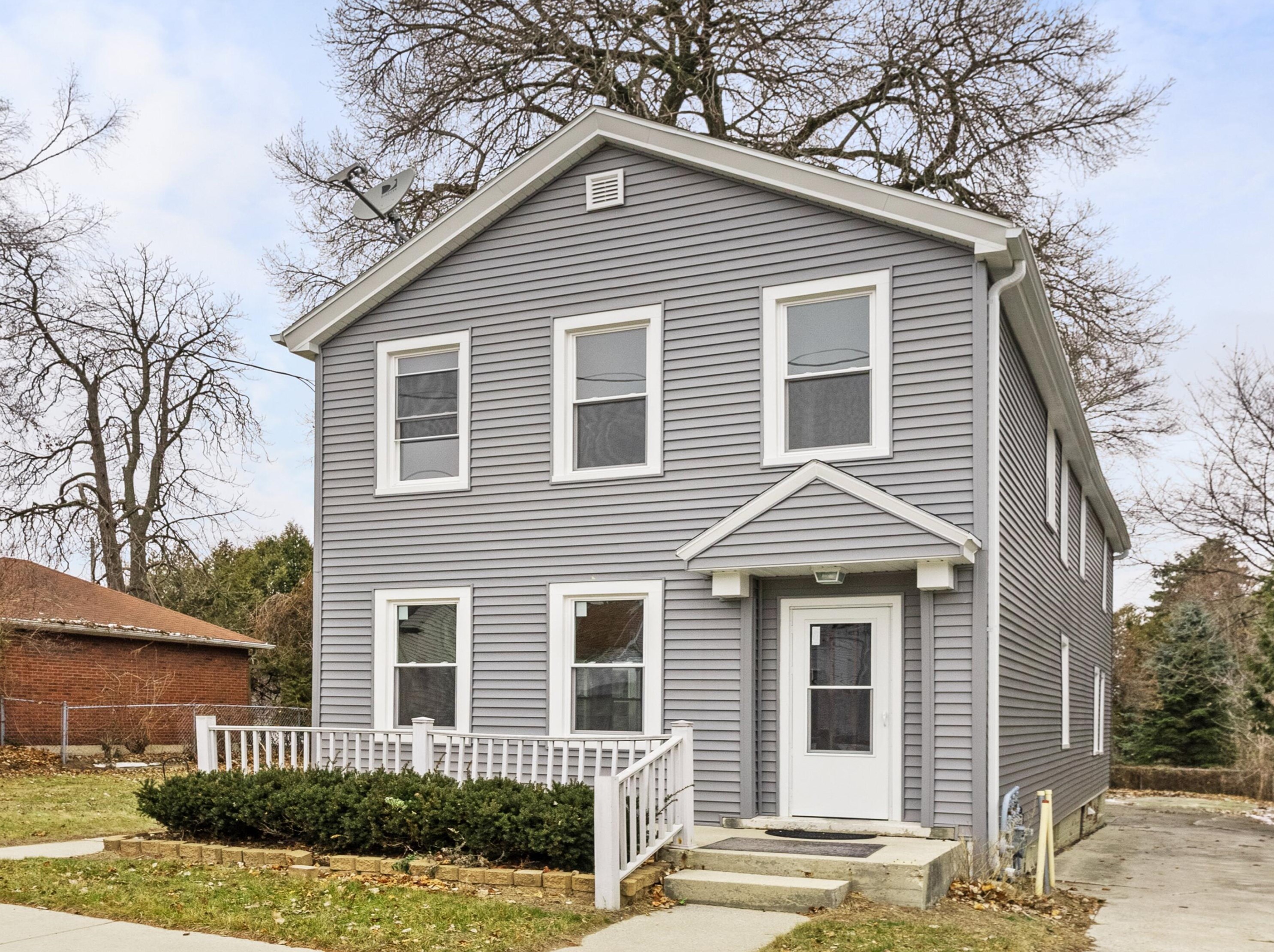 1012 Columbus St, Manitowoc WI  54220-5723 exterior