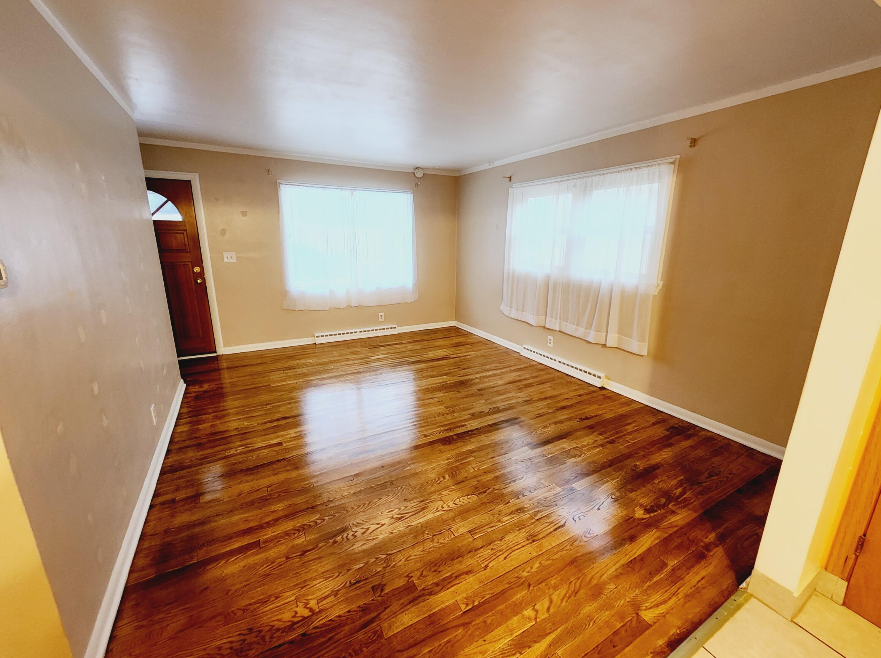 3243 Lunham Ave, Cudahy WI 53110-1029 exterior