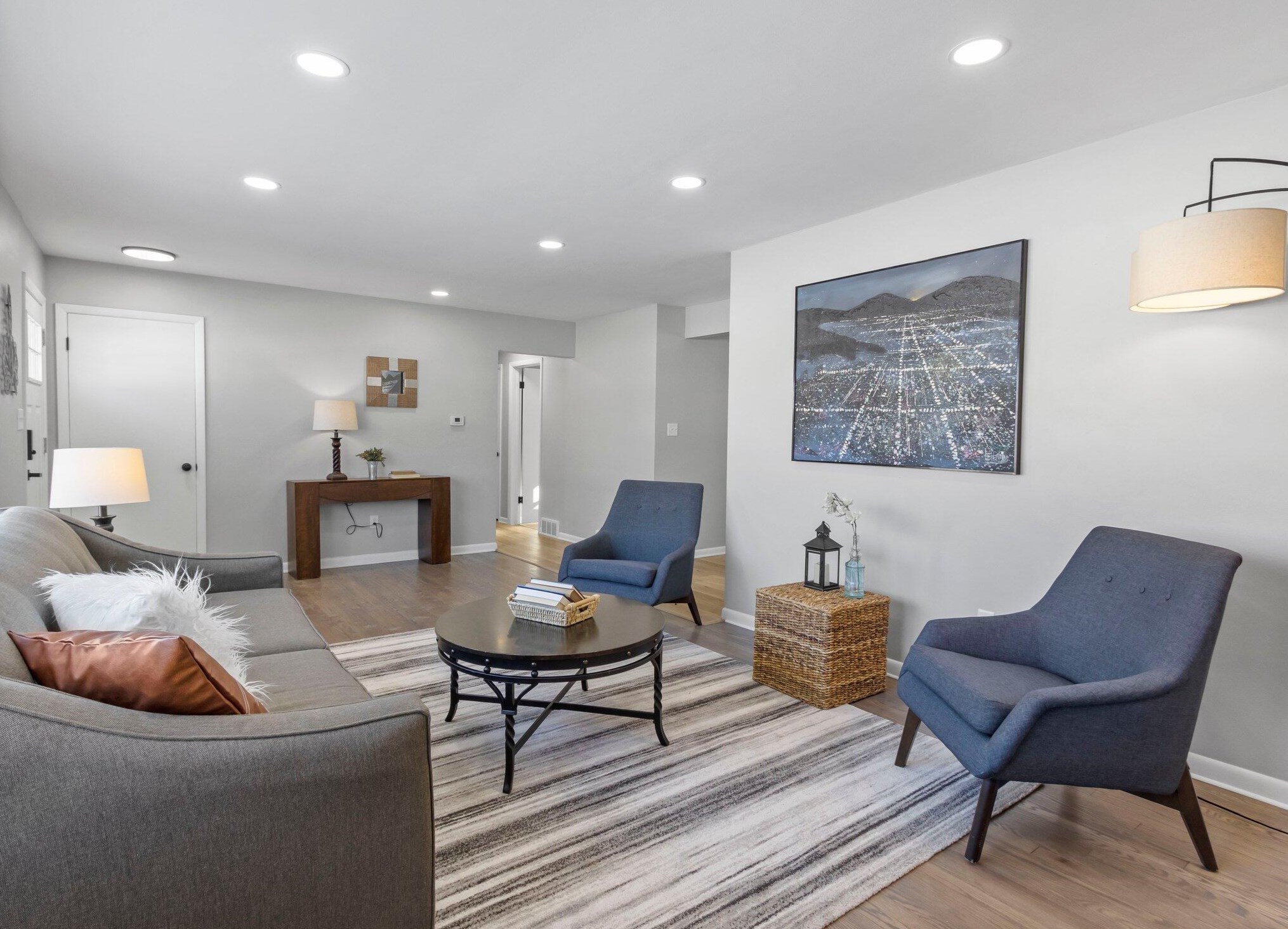 525 Lincoln Ave, Hartford WI  53027-2216 exterior